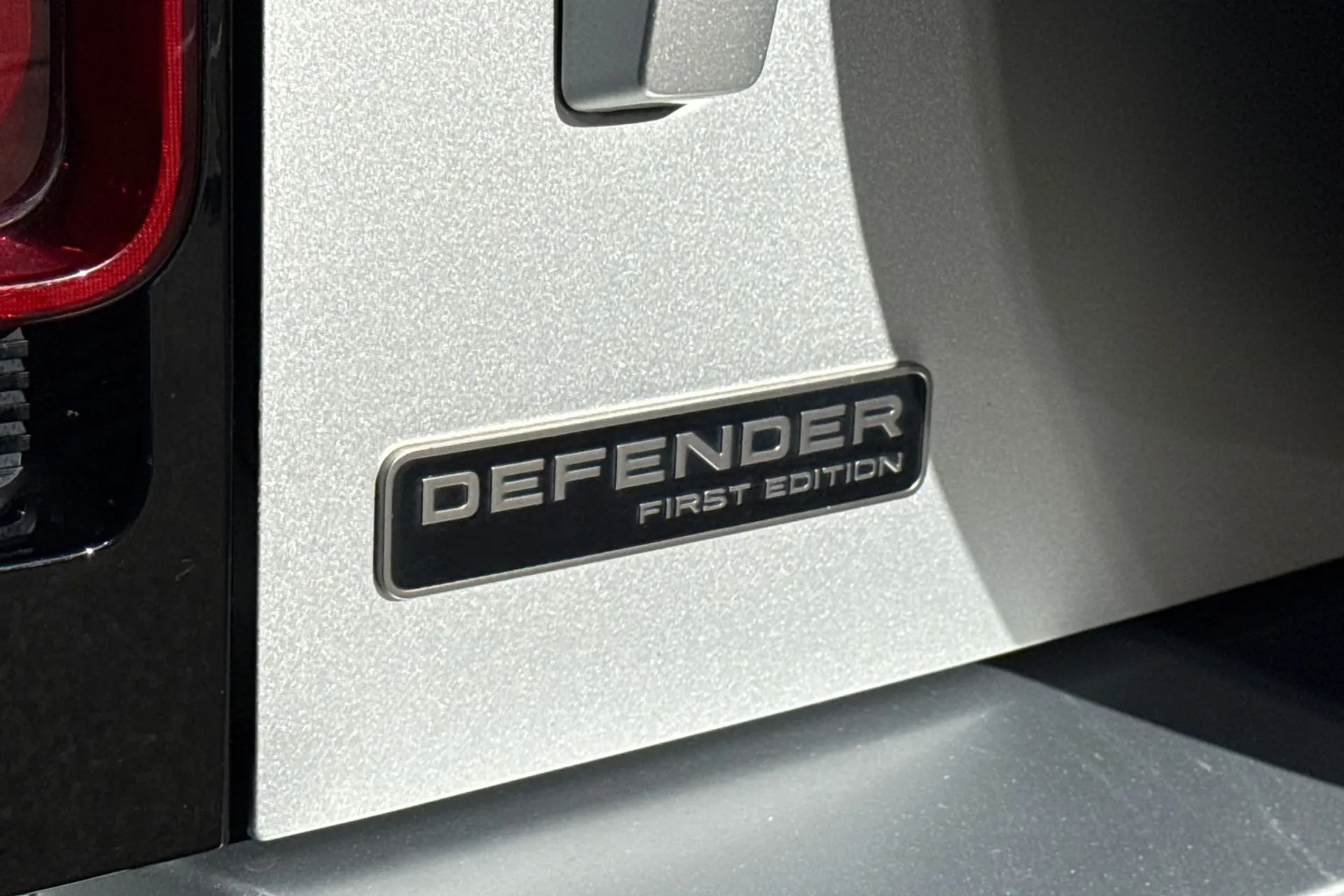 LAND ROVER DEFENDER thumbnail image number 35