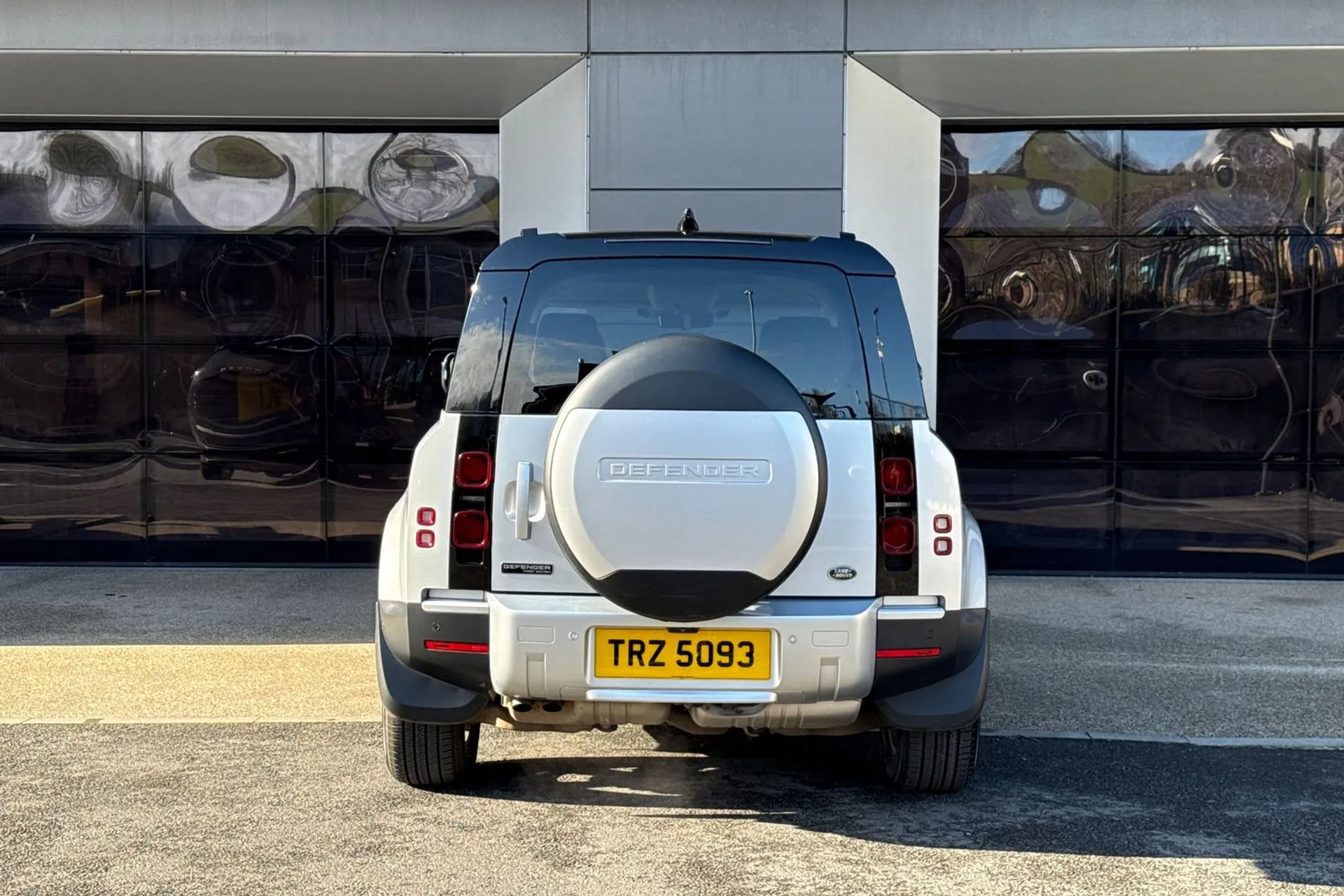 LAND ROVER DEFENDER thumbnail image number 12