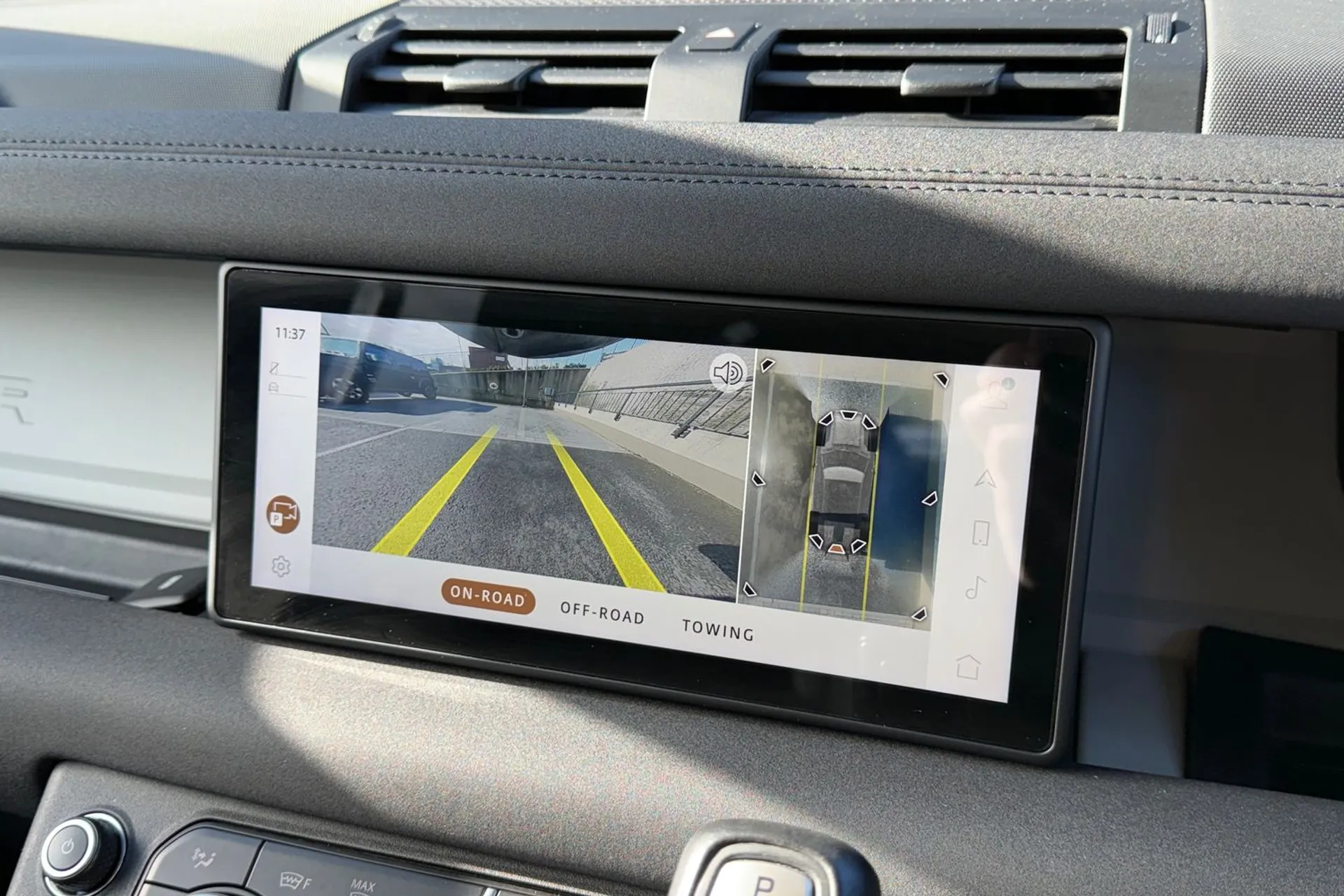 LAND ROVER DEFENDER thumbnail image number 6