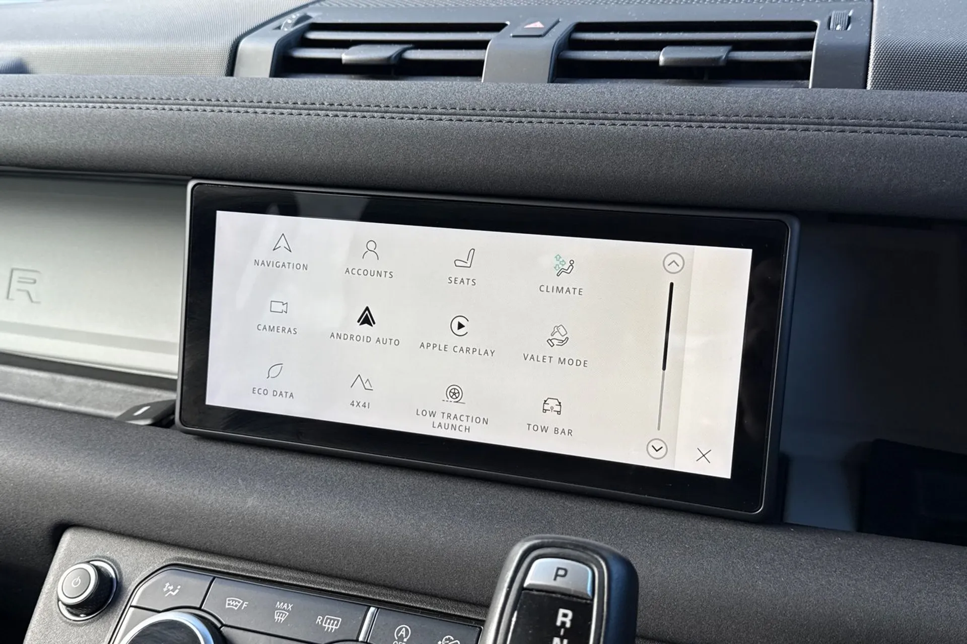 LAND ROVER DEFENDER thumbnail image number 64