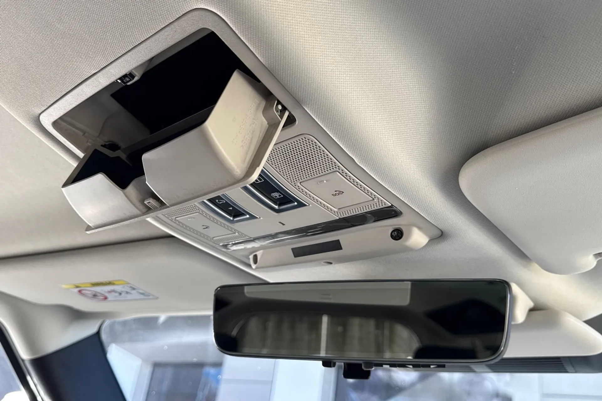 LAND ROVER DEFENDER thumbnail image number 56