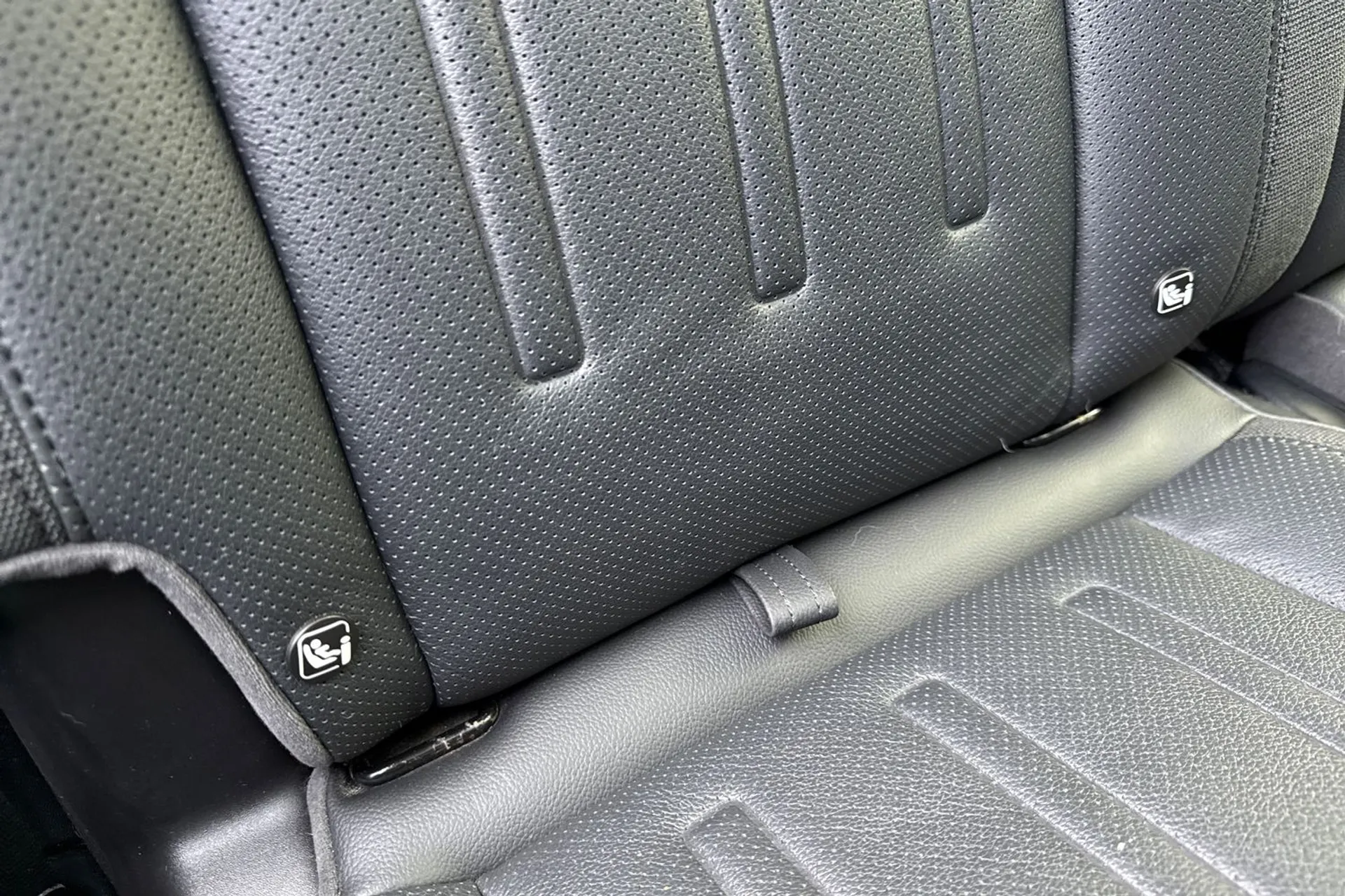 LAND ROVER DEFENDER thumbnail image number 42