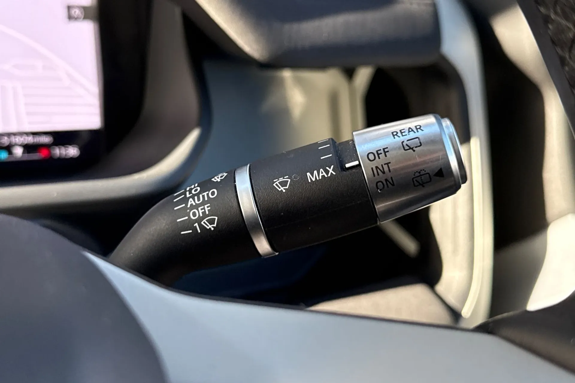 LAND ROVER DEFENDER thumbnail image number 66