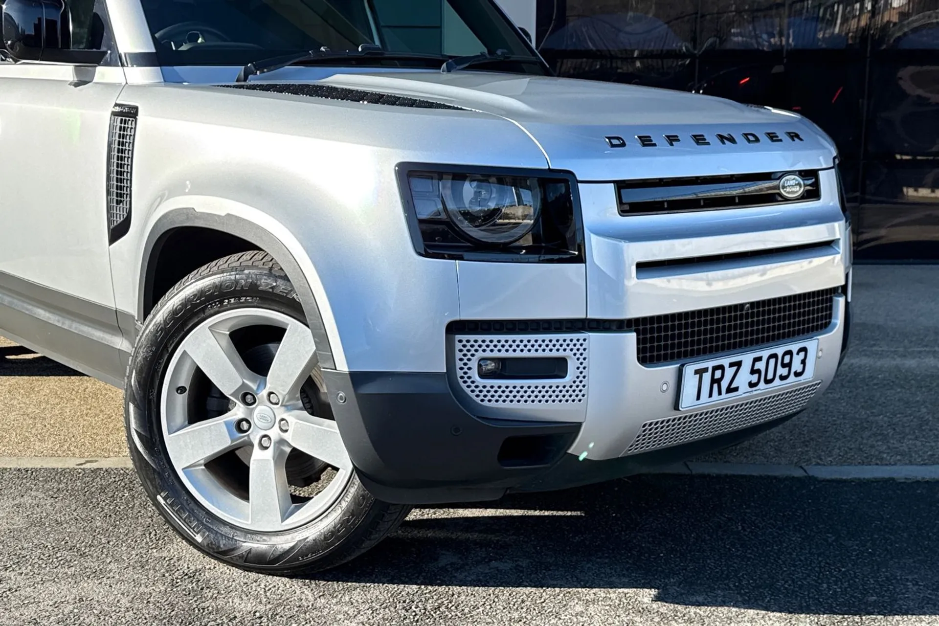 LAND ROVER DEFENDER thumbnail image number 20