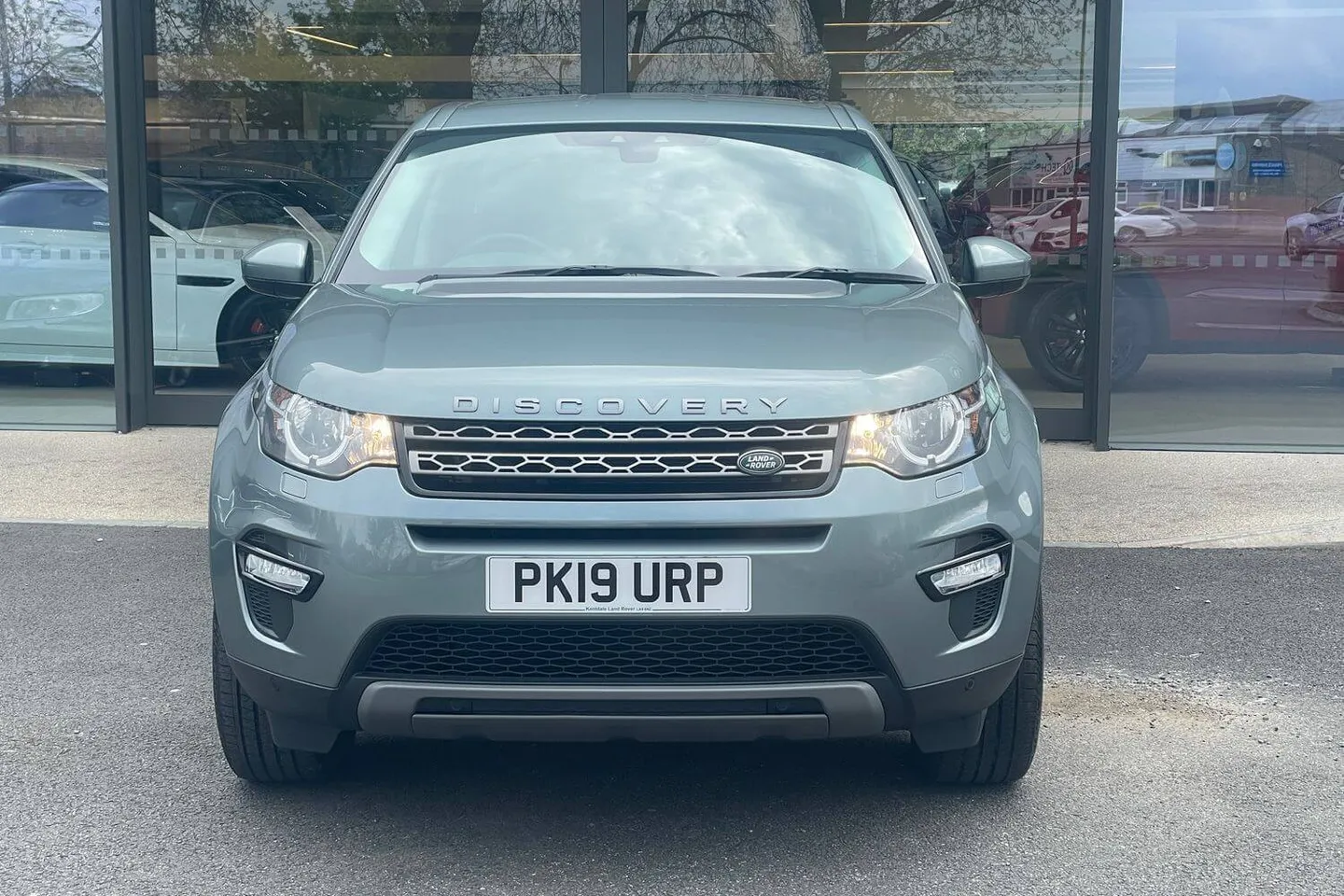 Used 2019 LAND ROVER DISCOVERY SPORT SE Tech PK19URP Harwoods Land
