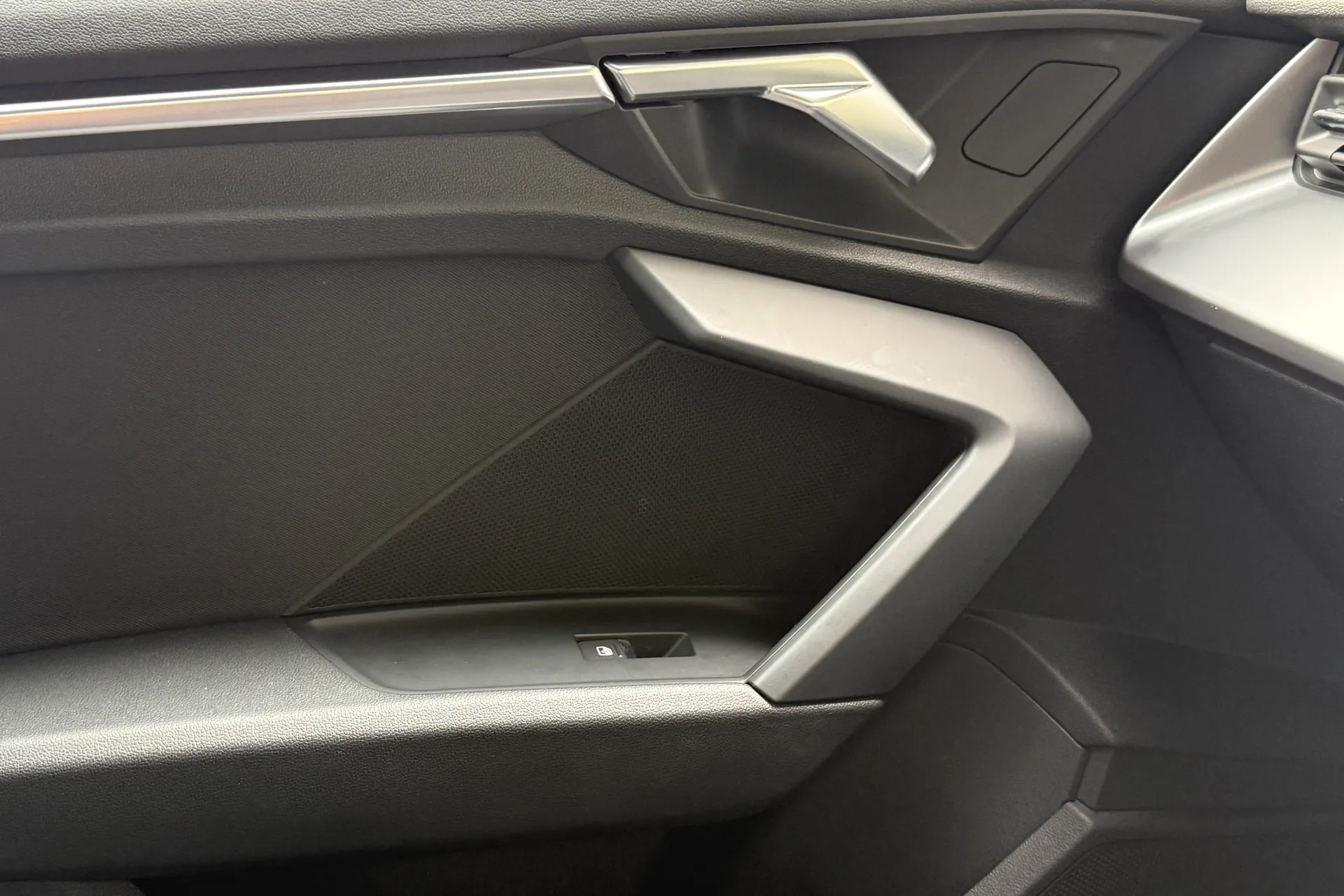 Audi A3 thumbnail image number 23