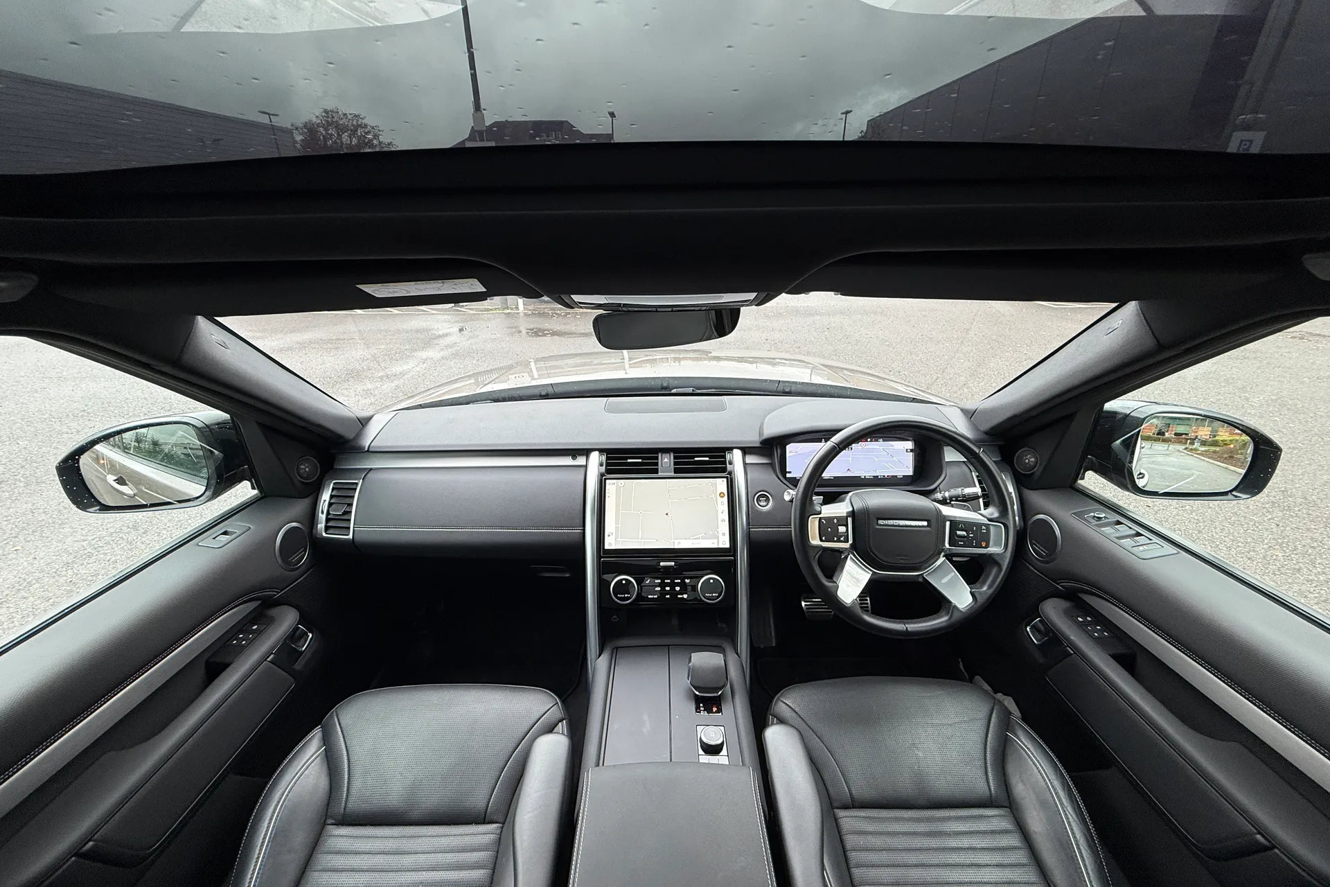 LAND ROVER DISCOVERY thumbnail image number 4