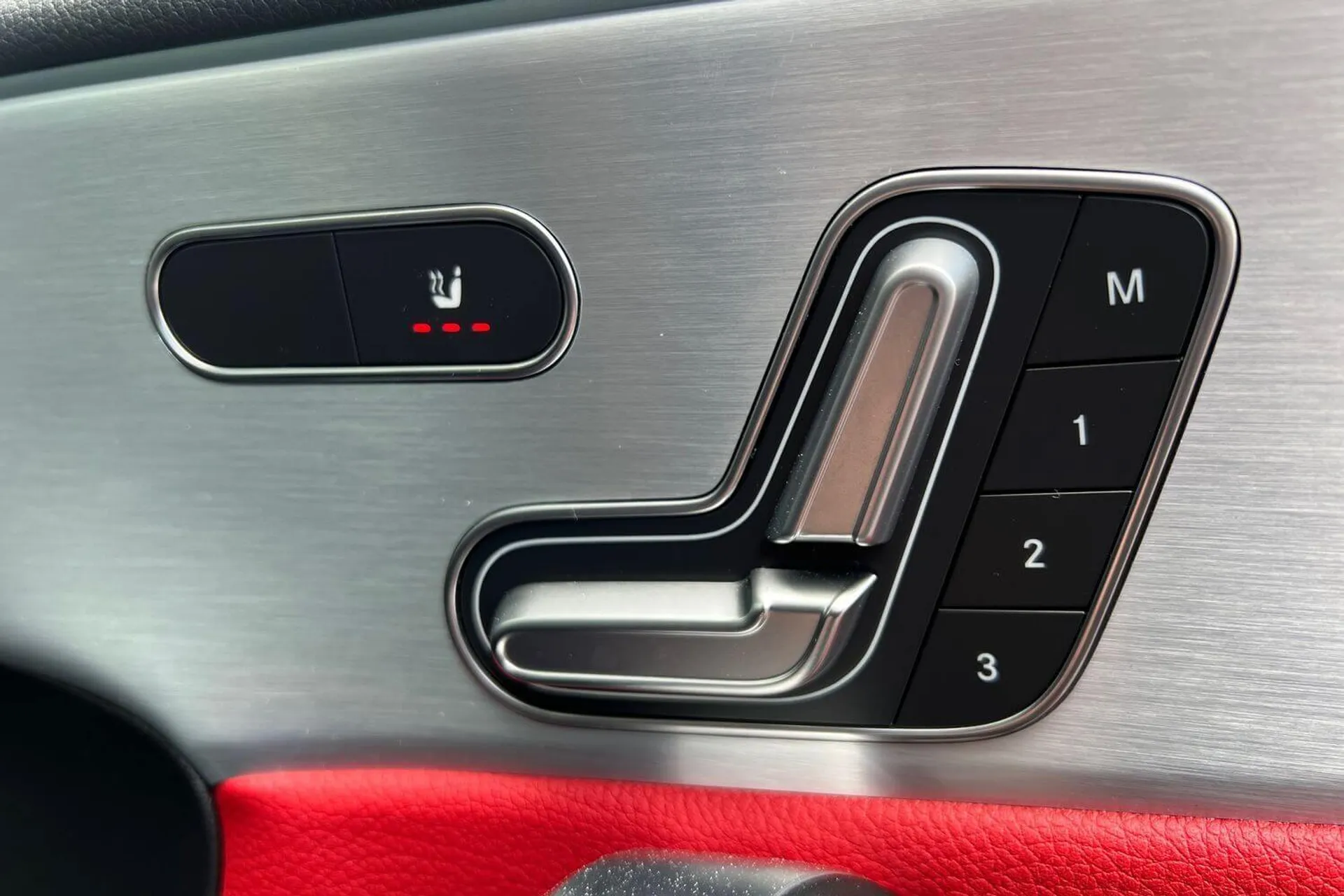 MERCEDES-BENZ A CLASS thumbnail image number 16