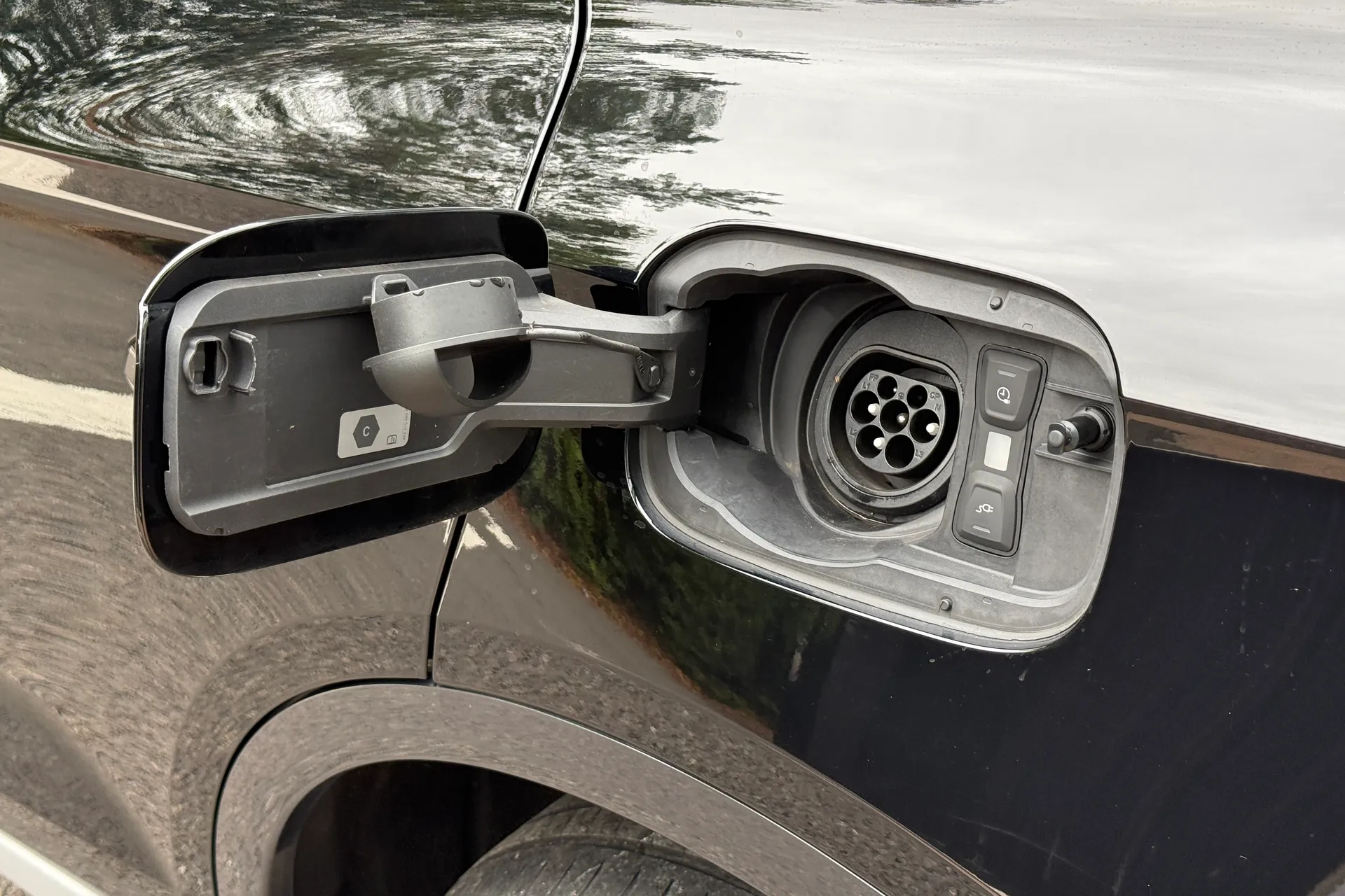 Audi Q5 thumbnail image number 50