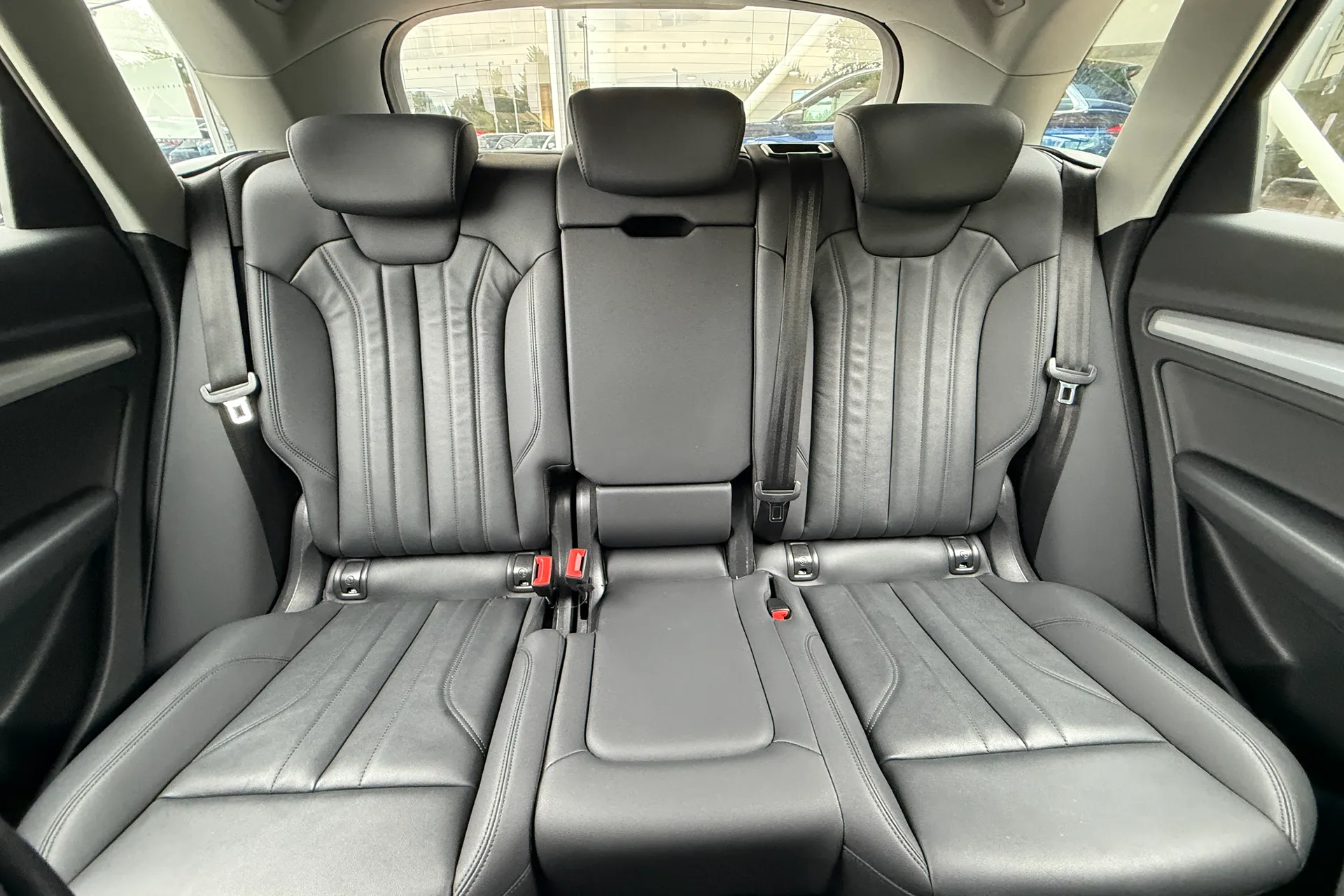Audi Q5 thumbnail image number 18