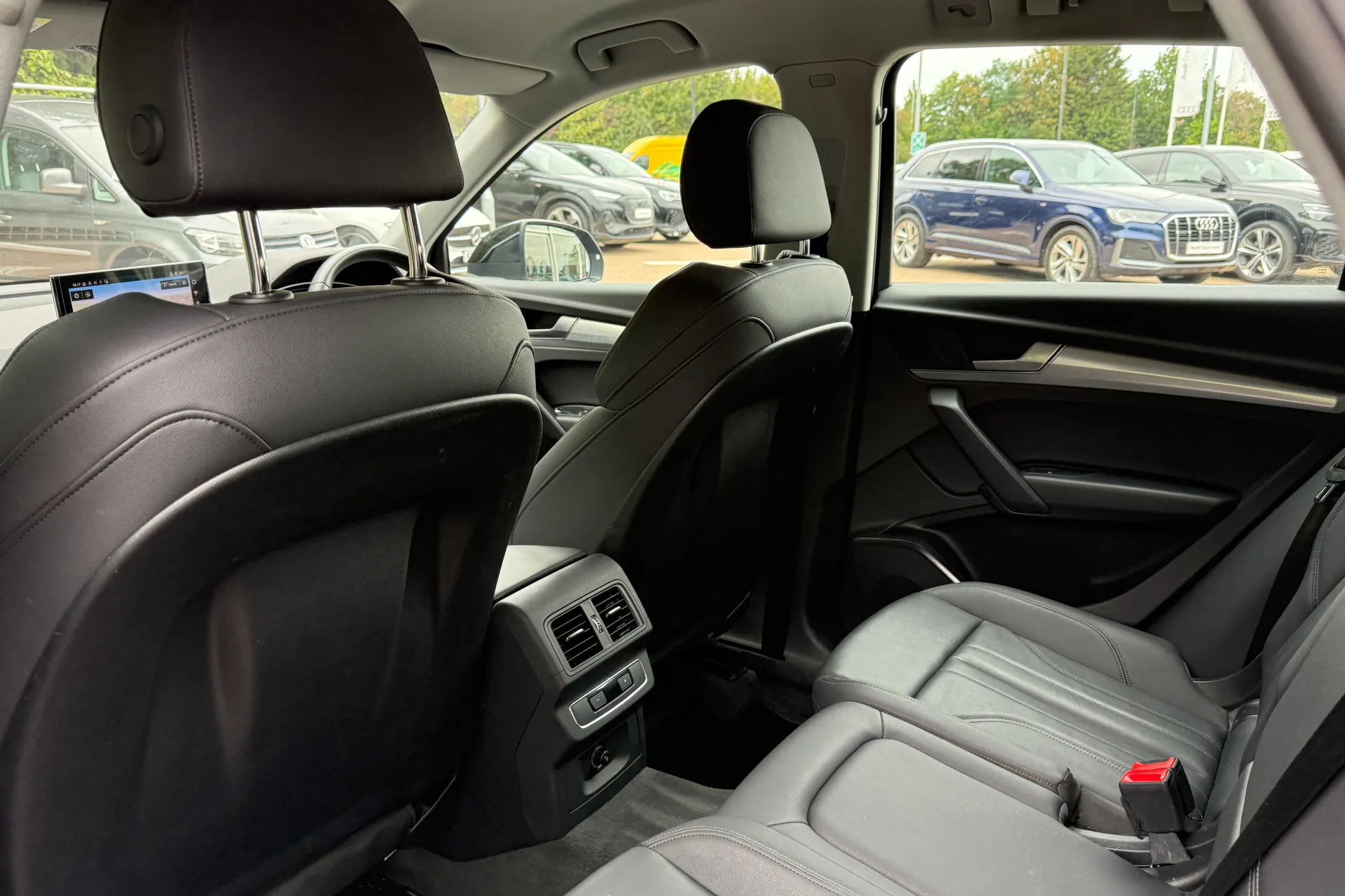 Audi Q5 thumbnail image number 39