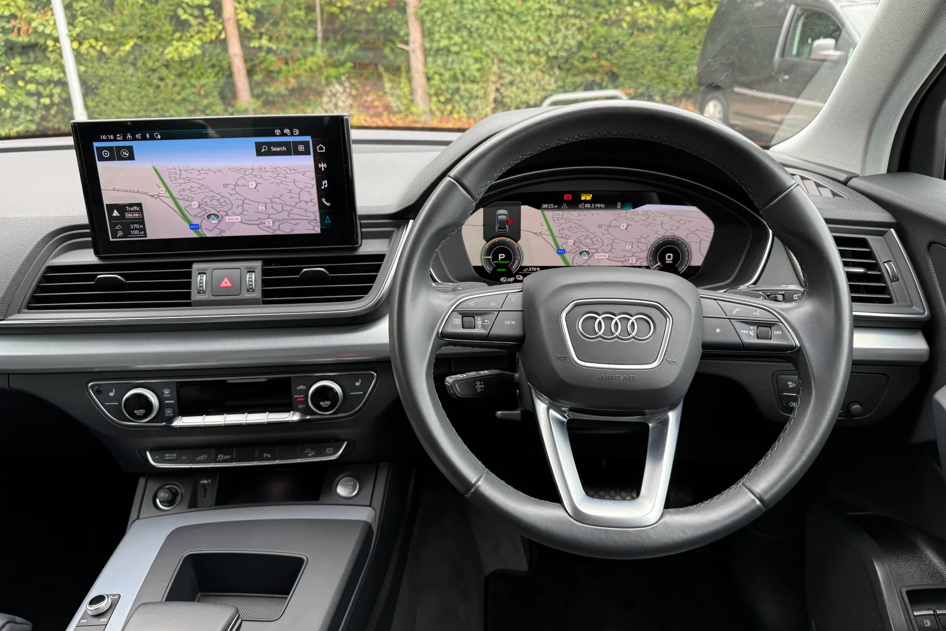 Audi Q5 thumbnail image number 32