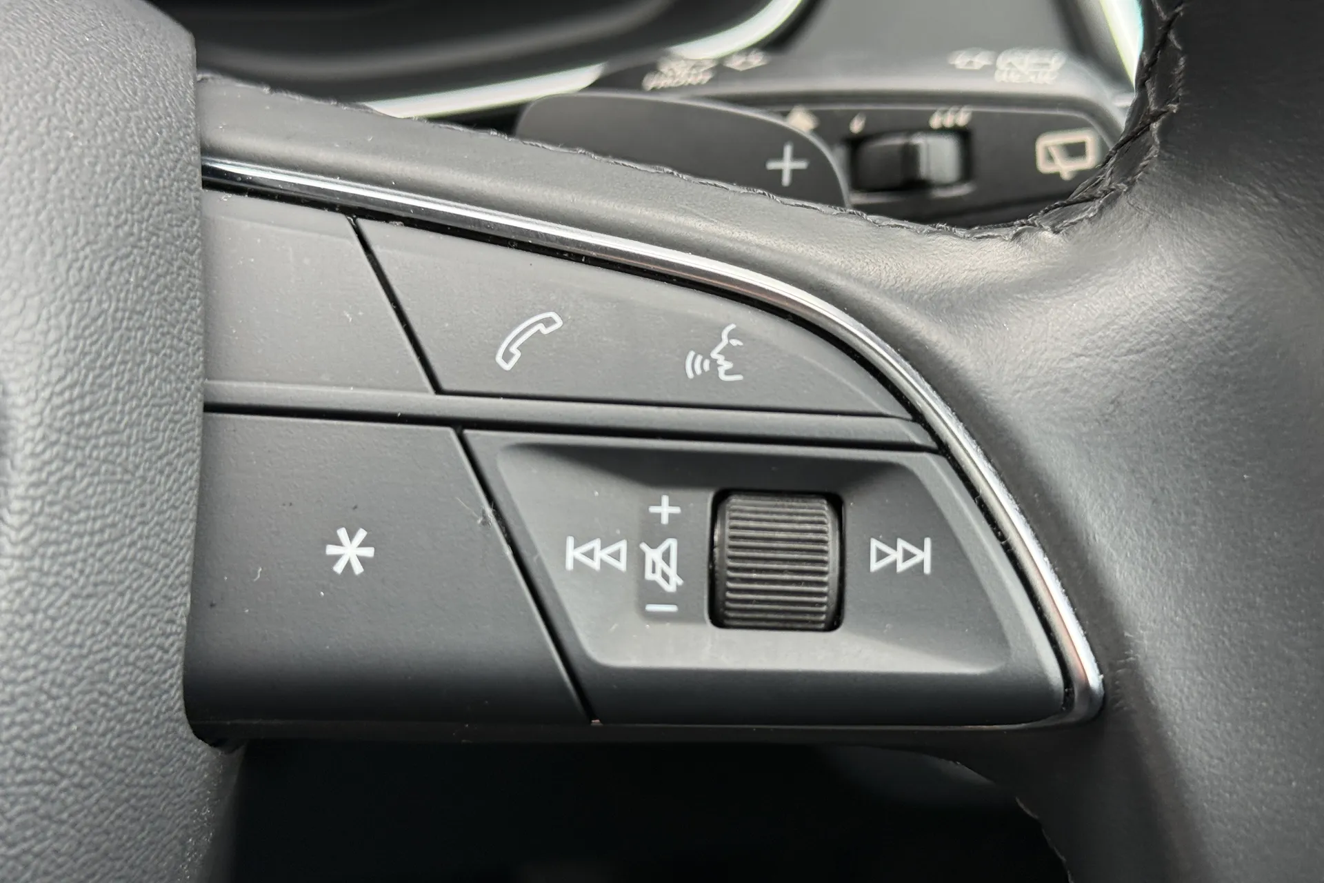 Audi Q5 thumbnail image number 14