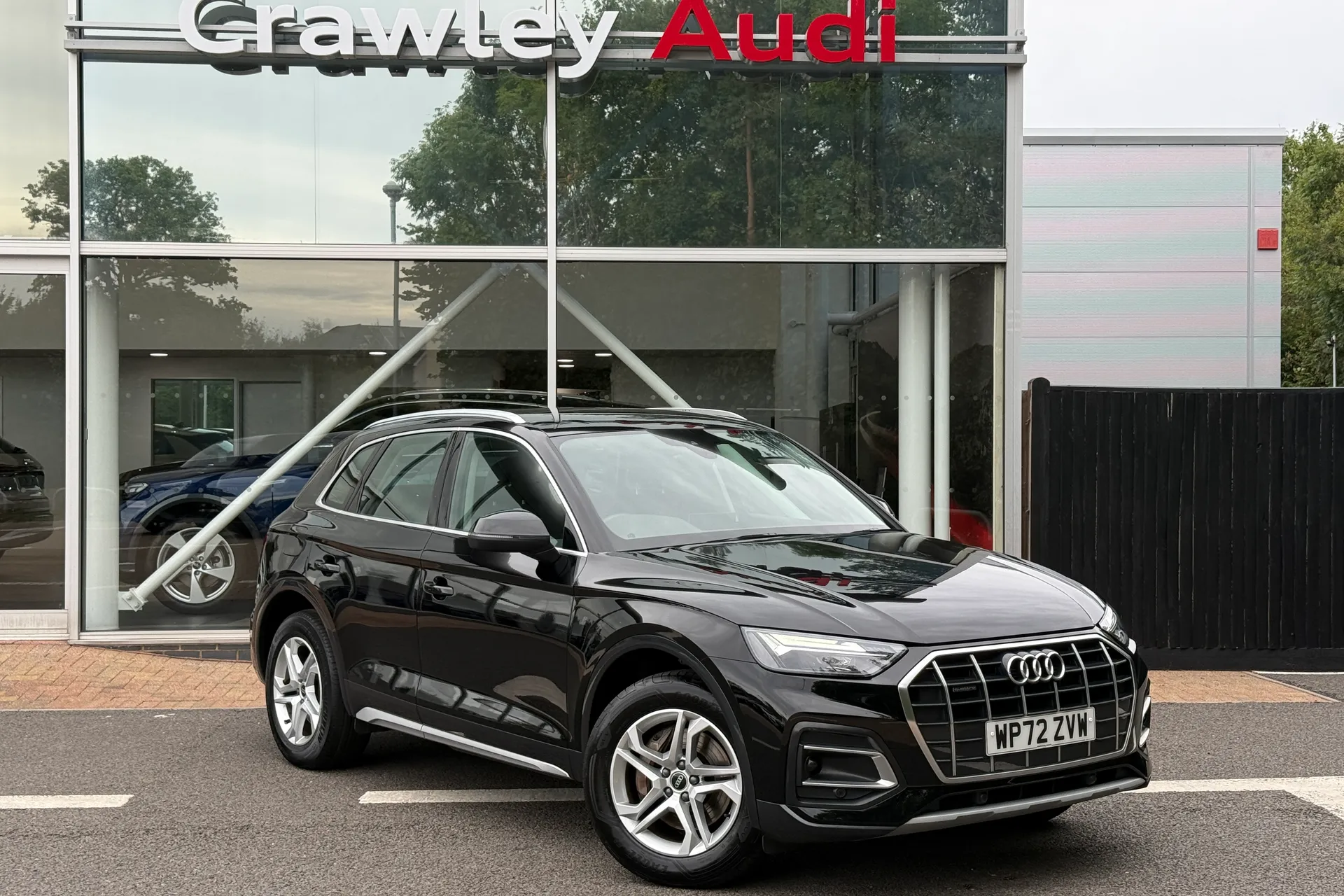 Audi Q5 focused image