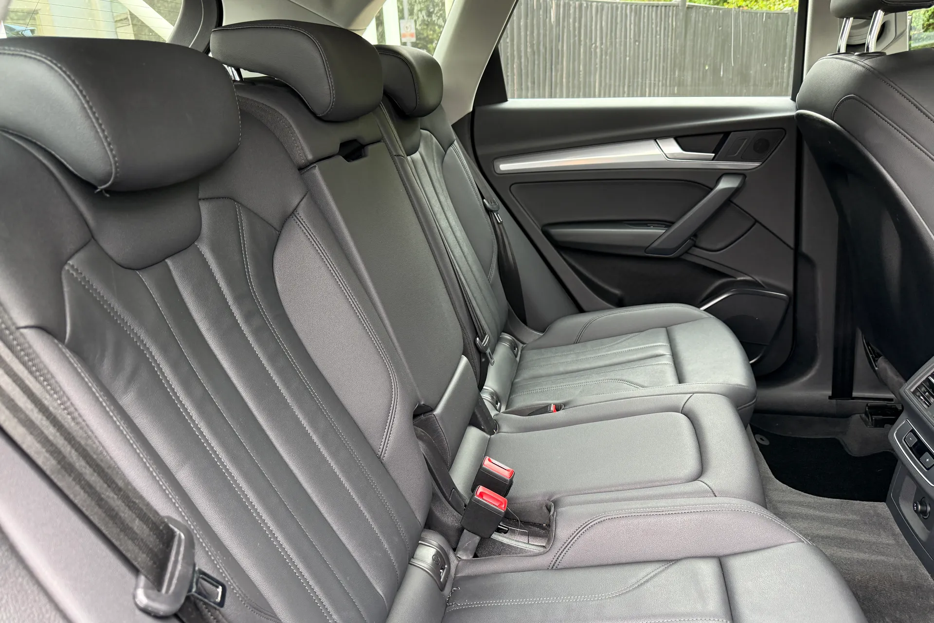 Audi Q5 thumbnail image number 25