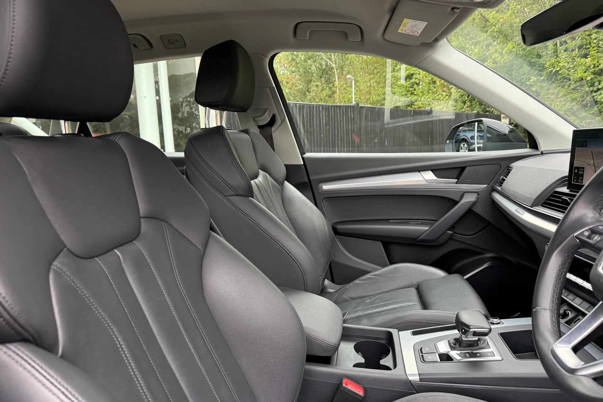 Audi Q5 thumbnail image number 21
