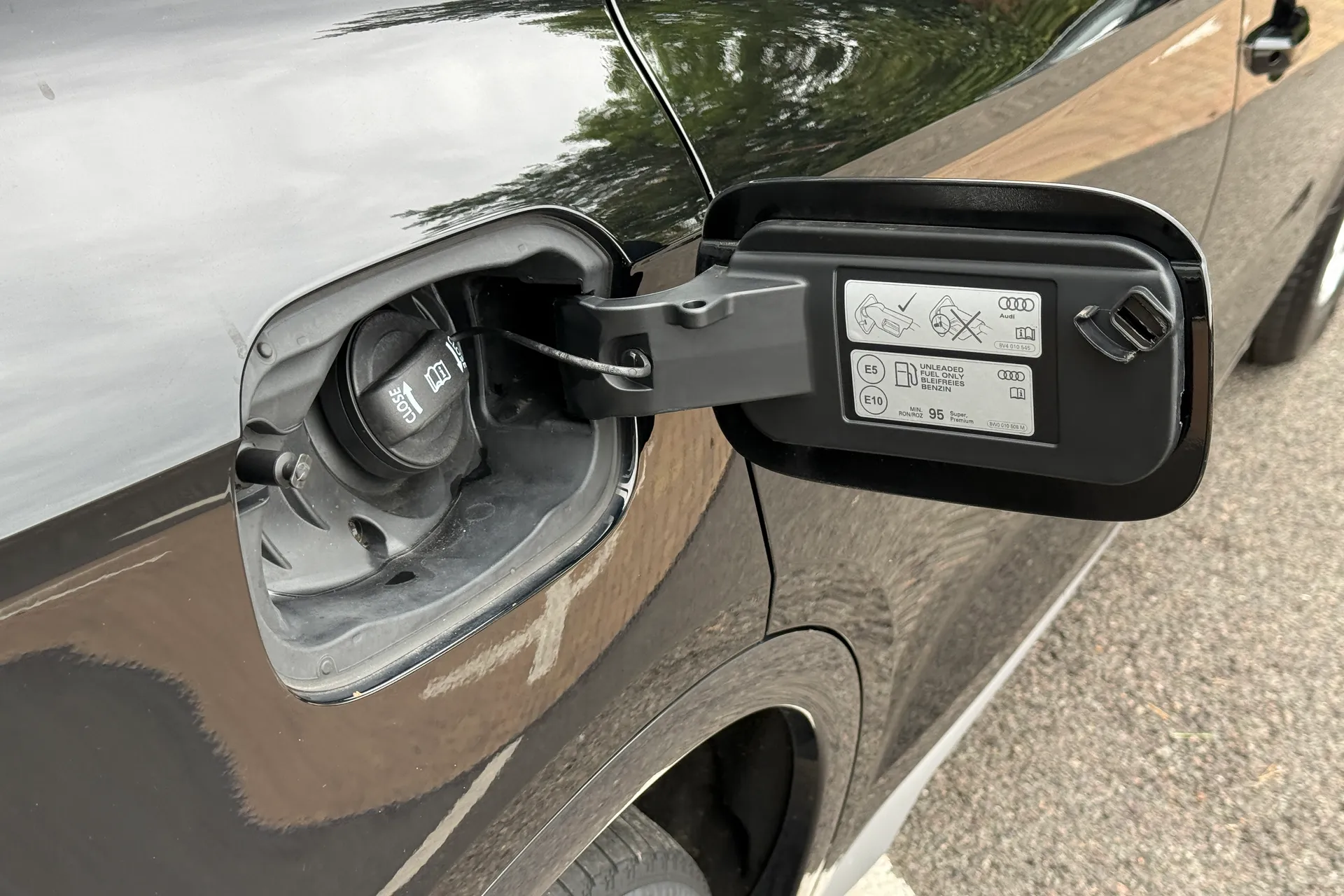 Audi Q5 thumbnail image number 24
