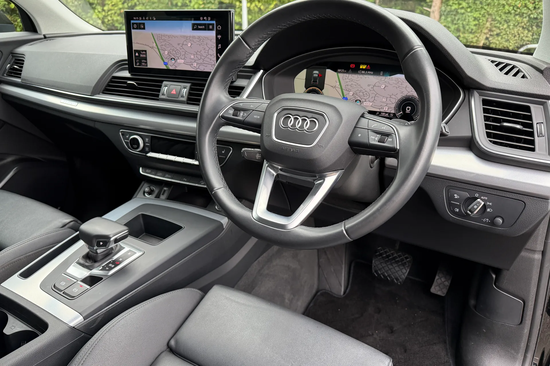 Audi Q5 thumbnail image number 20