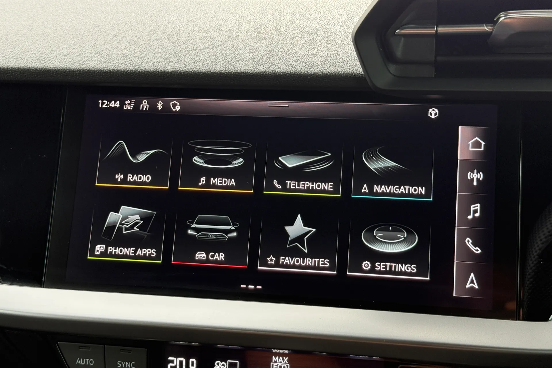 Audi A3 thumbnail image number 16