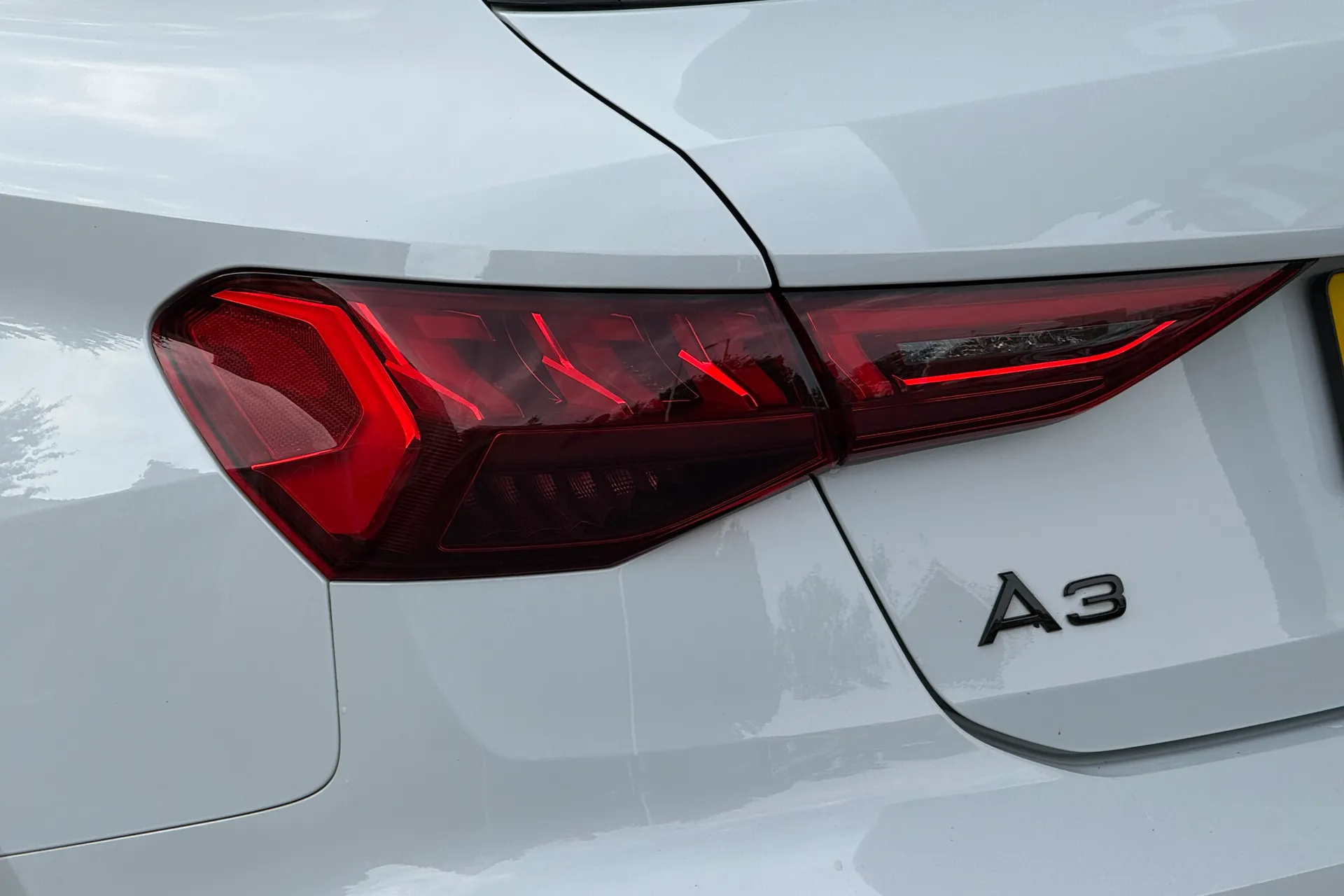 Audi A3 thumbnail image number 43
