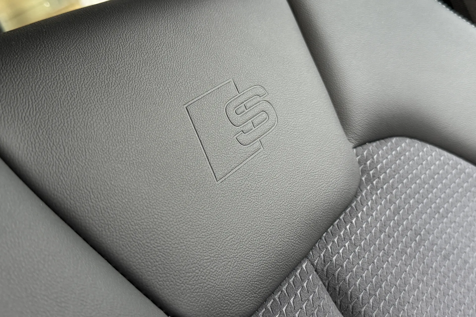 Audi Q5 thumbnail image number 45