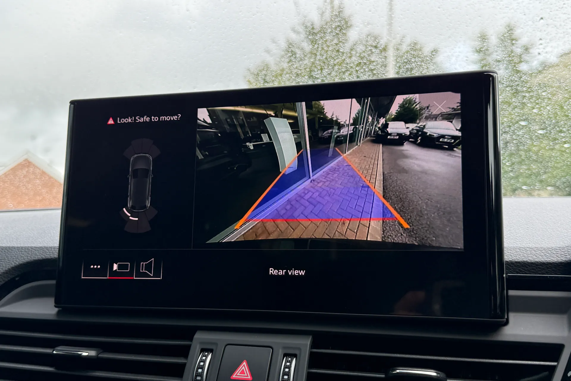 Audi Q5 thumbnail image number 36