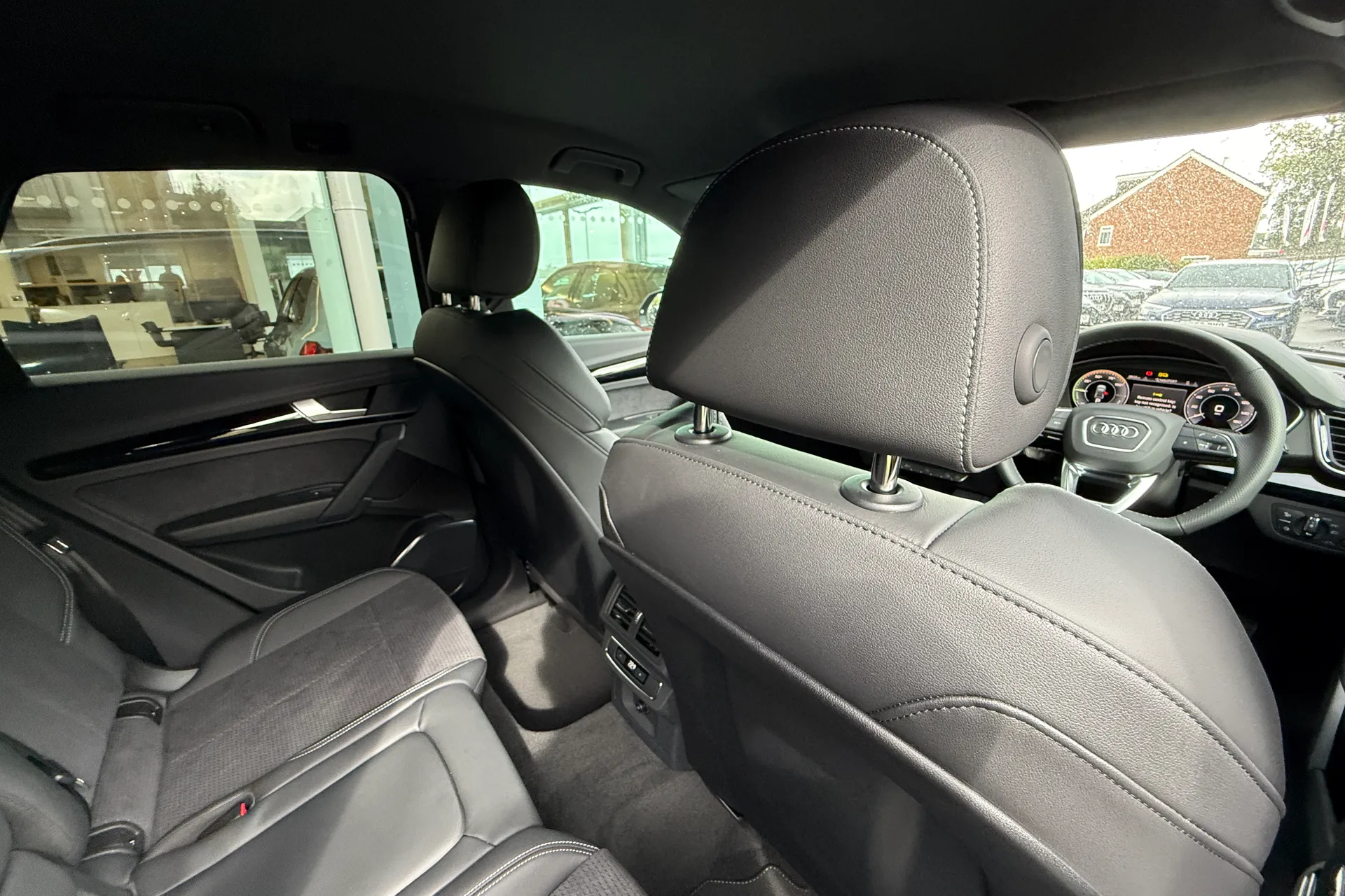 Audi Q5 thumbnail image number 20