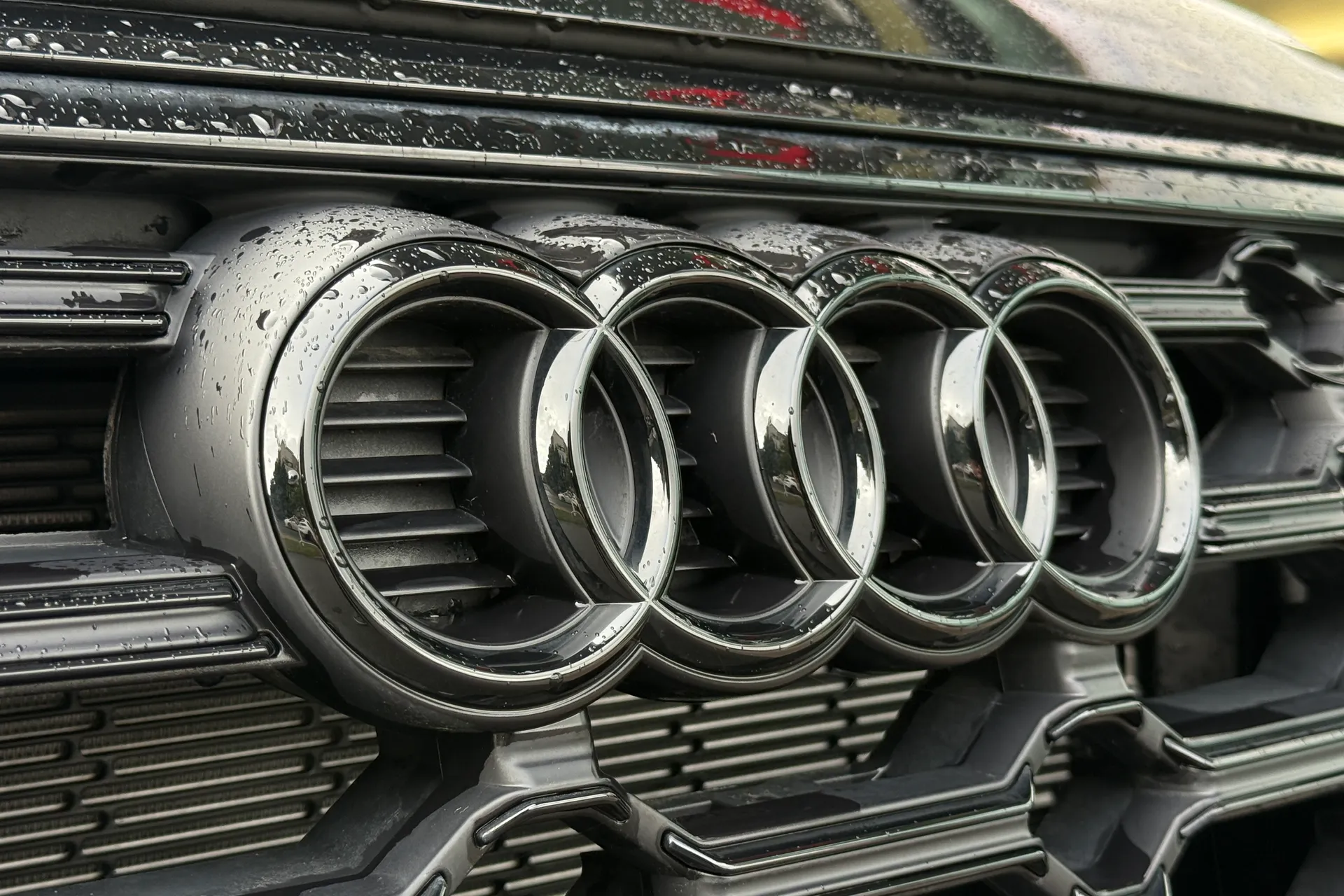 Audi Q5 thumbnail image number 34