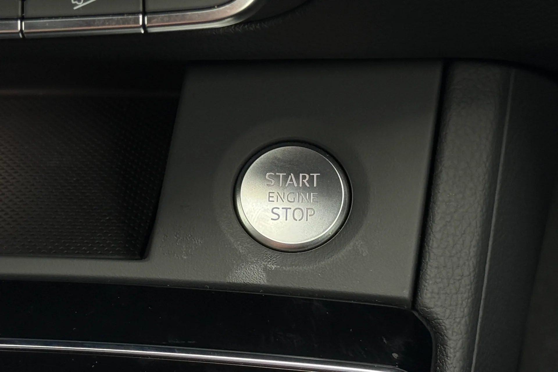 Audi Q5 thumbnail image number 42