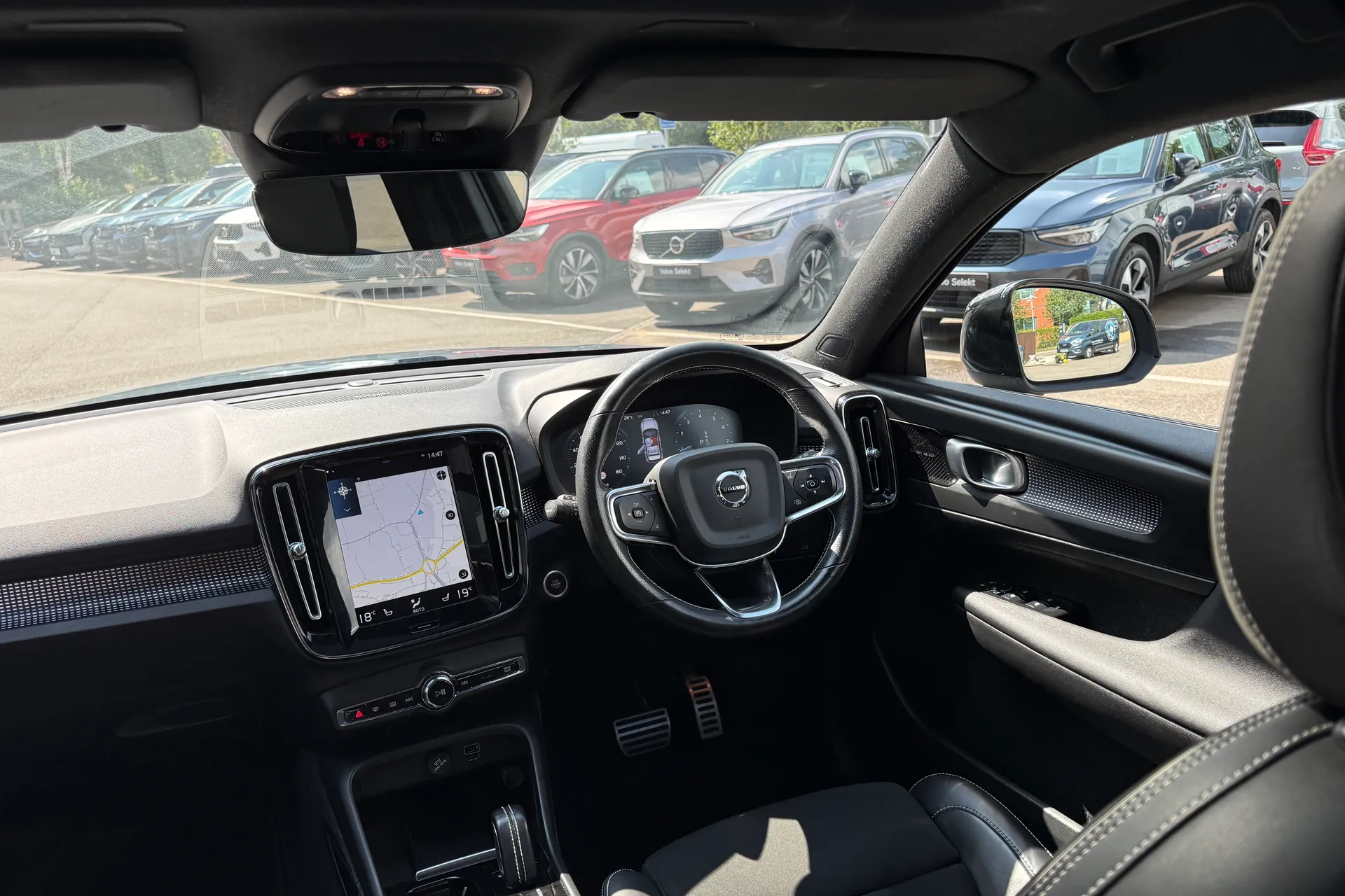 Volvo XC40 thumbnail image number 33