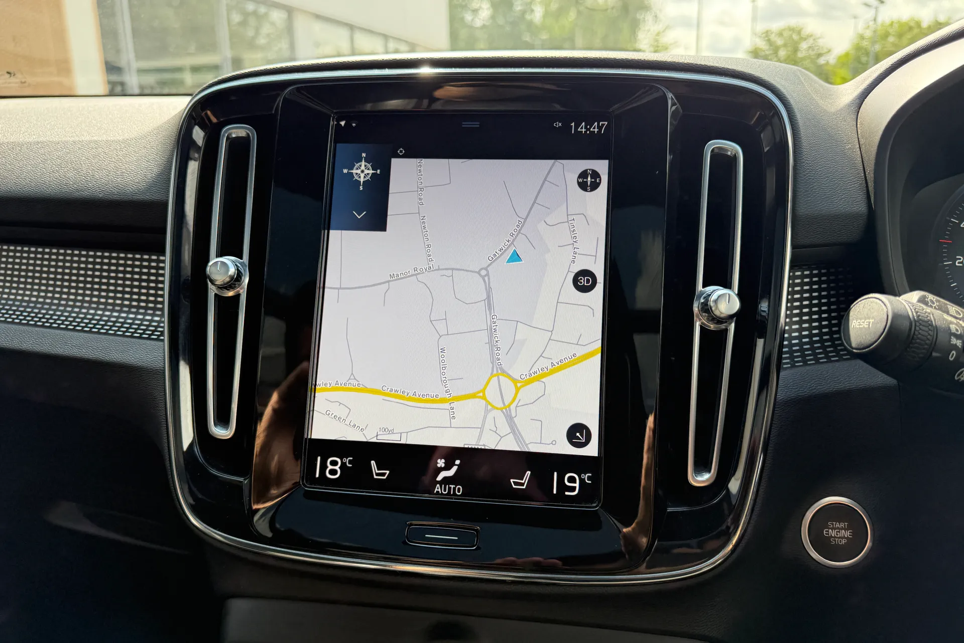 Volvo XC40 thumbnail image number 5