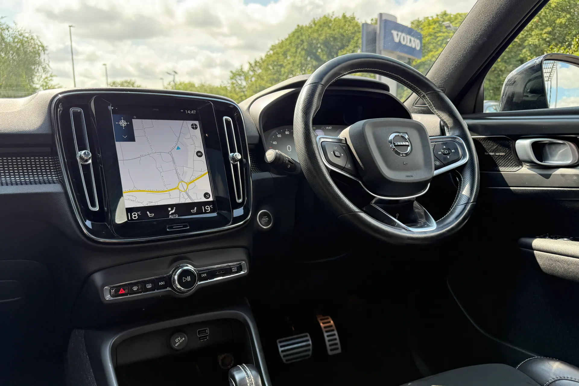 Volvo XC40 thumbnail image number 35