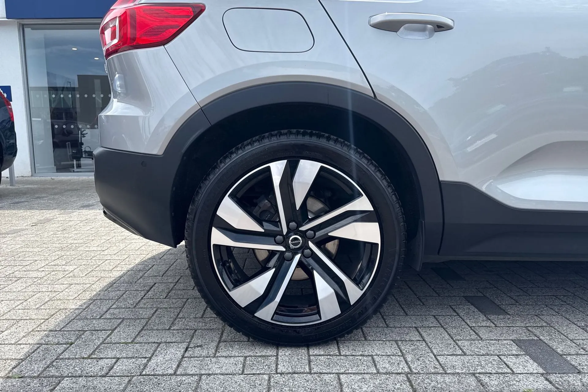 Volvo XC40 thumbnail image number 14