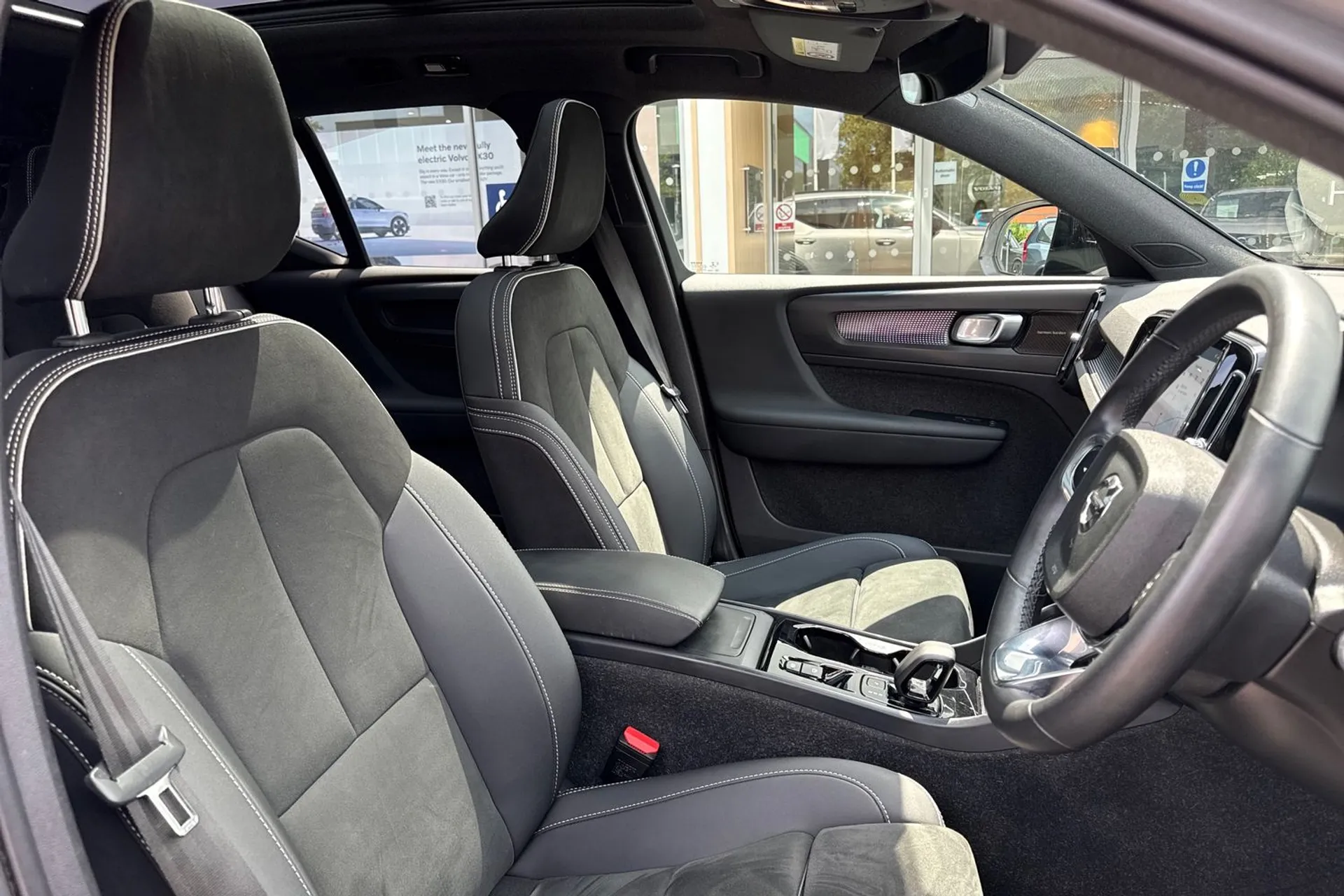Volvo XC40 thumbnail image number 26