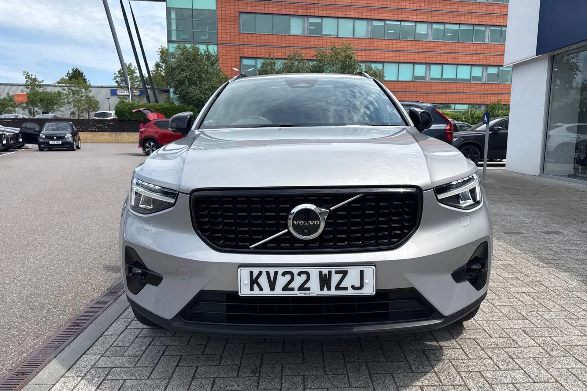 Volvo XC40 thumbnail image number 13