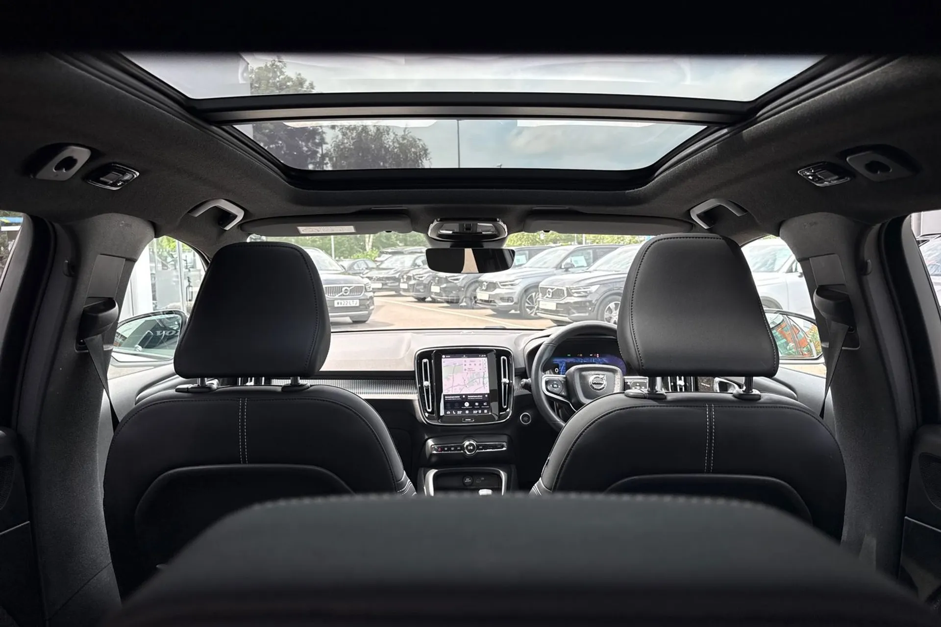 Volvo XC40 thumbnail image number 22