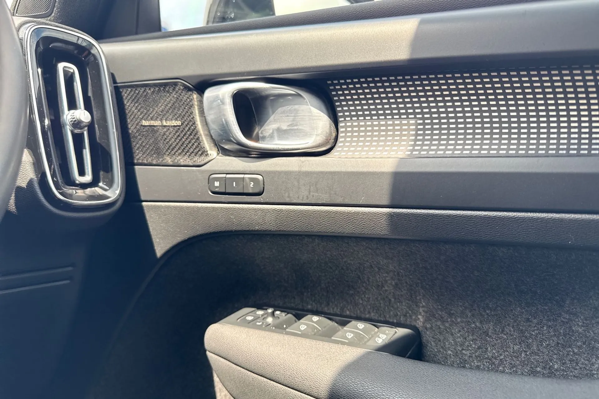 Volvo XC40 thumbnail image number 42