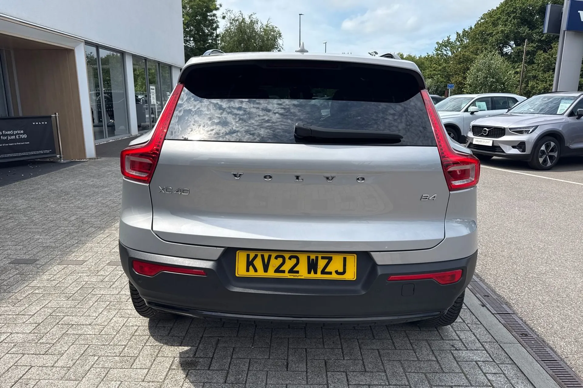 Volvo XC40 thumbnail image number 9