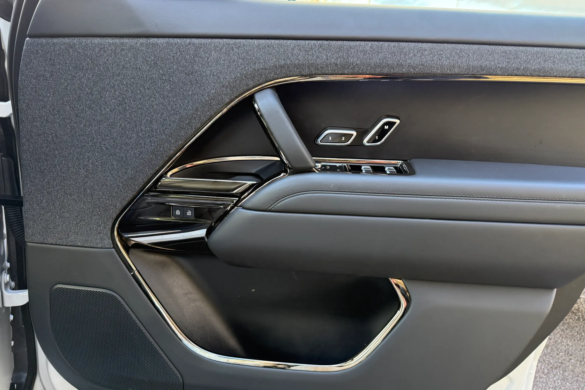 LAND ROVER RANGE ROVER SPORT thumbnail image number 52