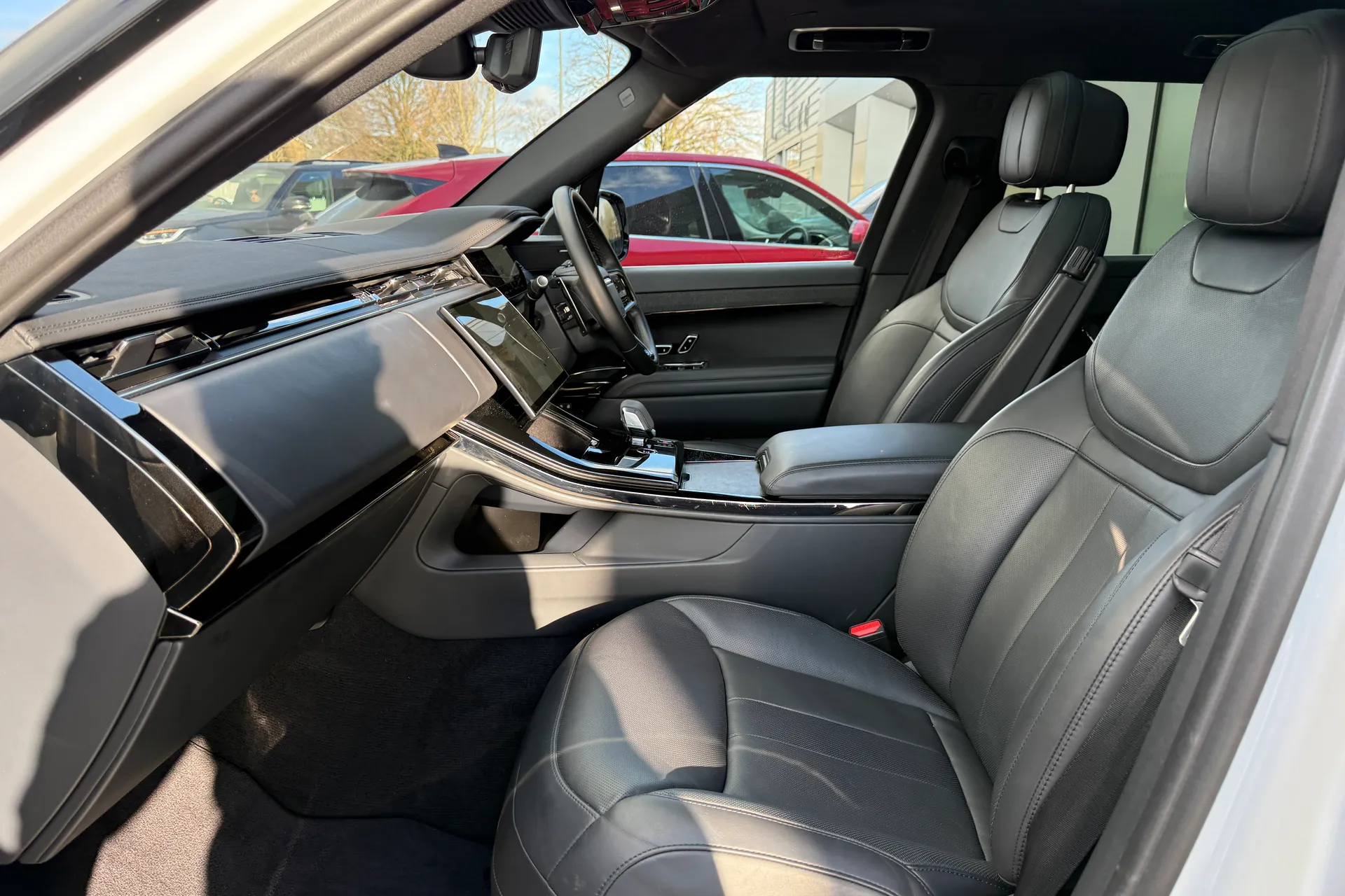 LAND ROVER RANGE ROVER SPORT thumbnail image number 10