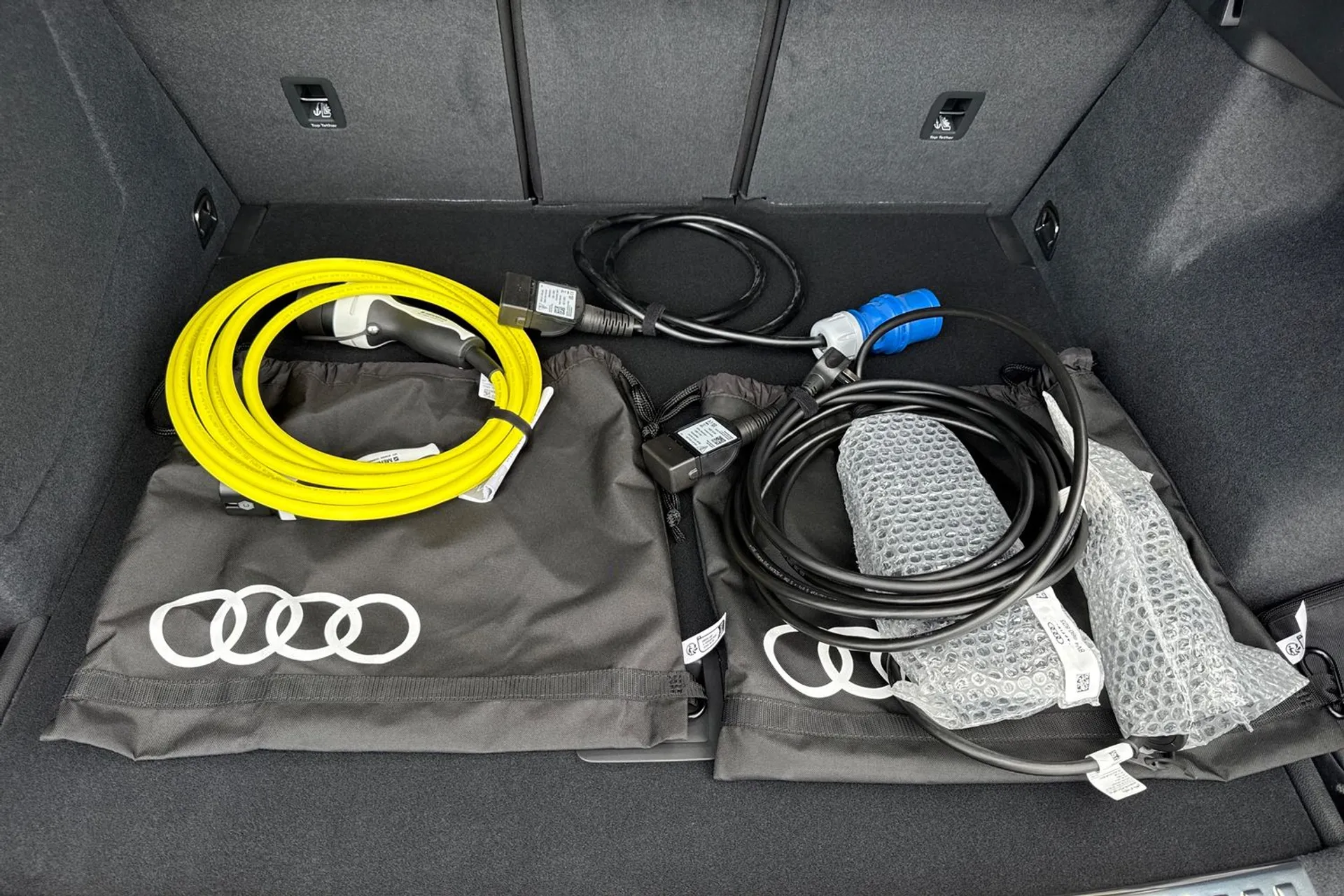 Audi Q3 thumbnail image number 51
