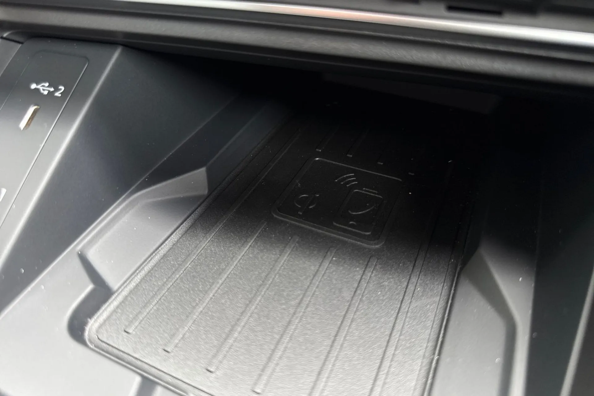 Audi Q3 thumbnail image number 23