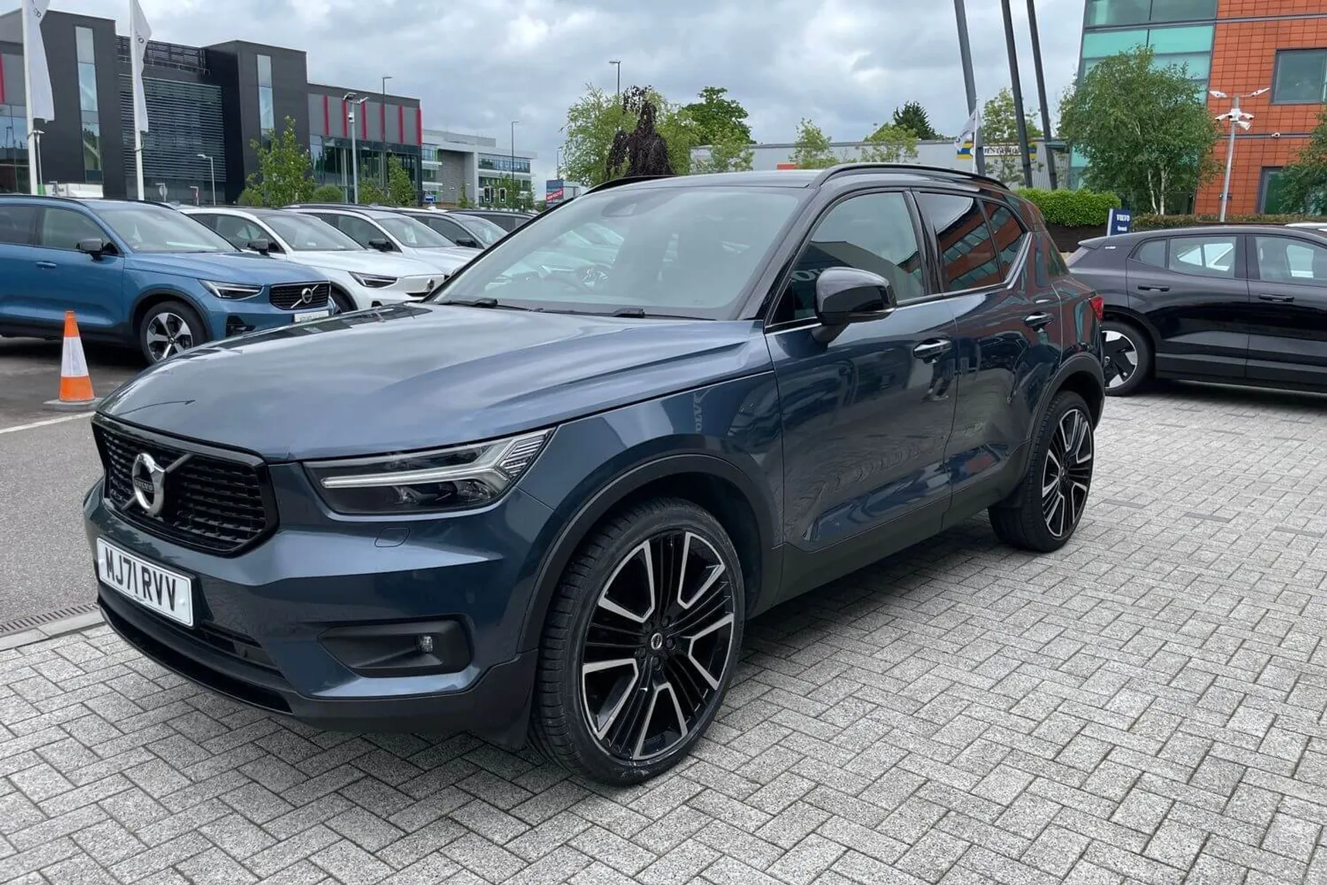 Volvo XC40 thumbnail image number 10