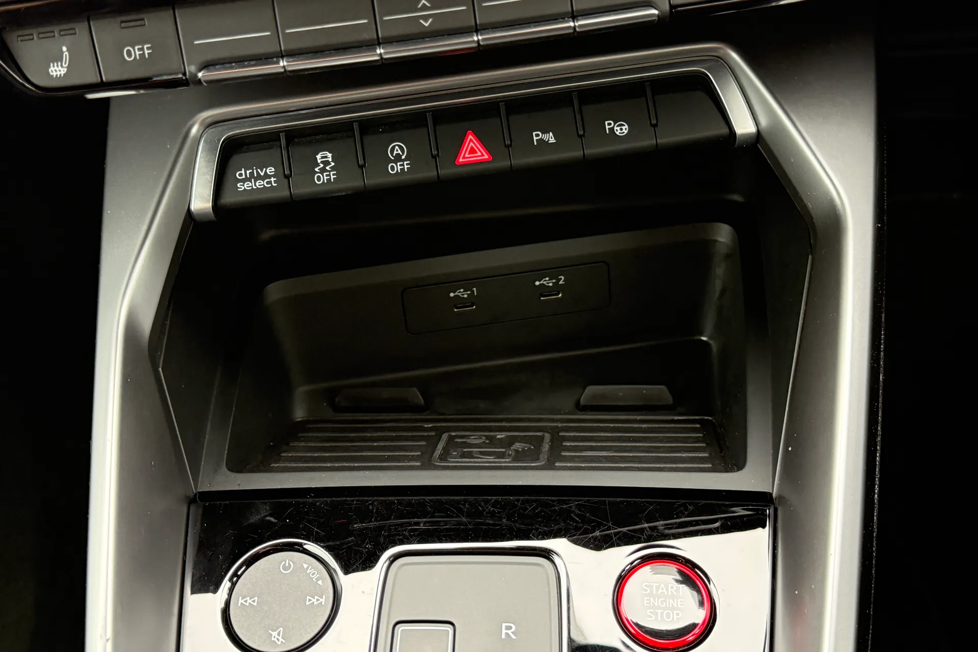 Audi RS3 thumbnail image number 21