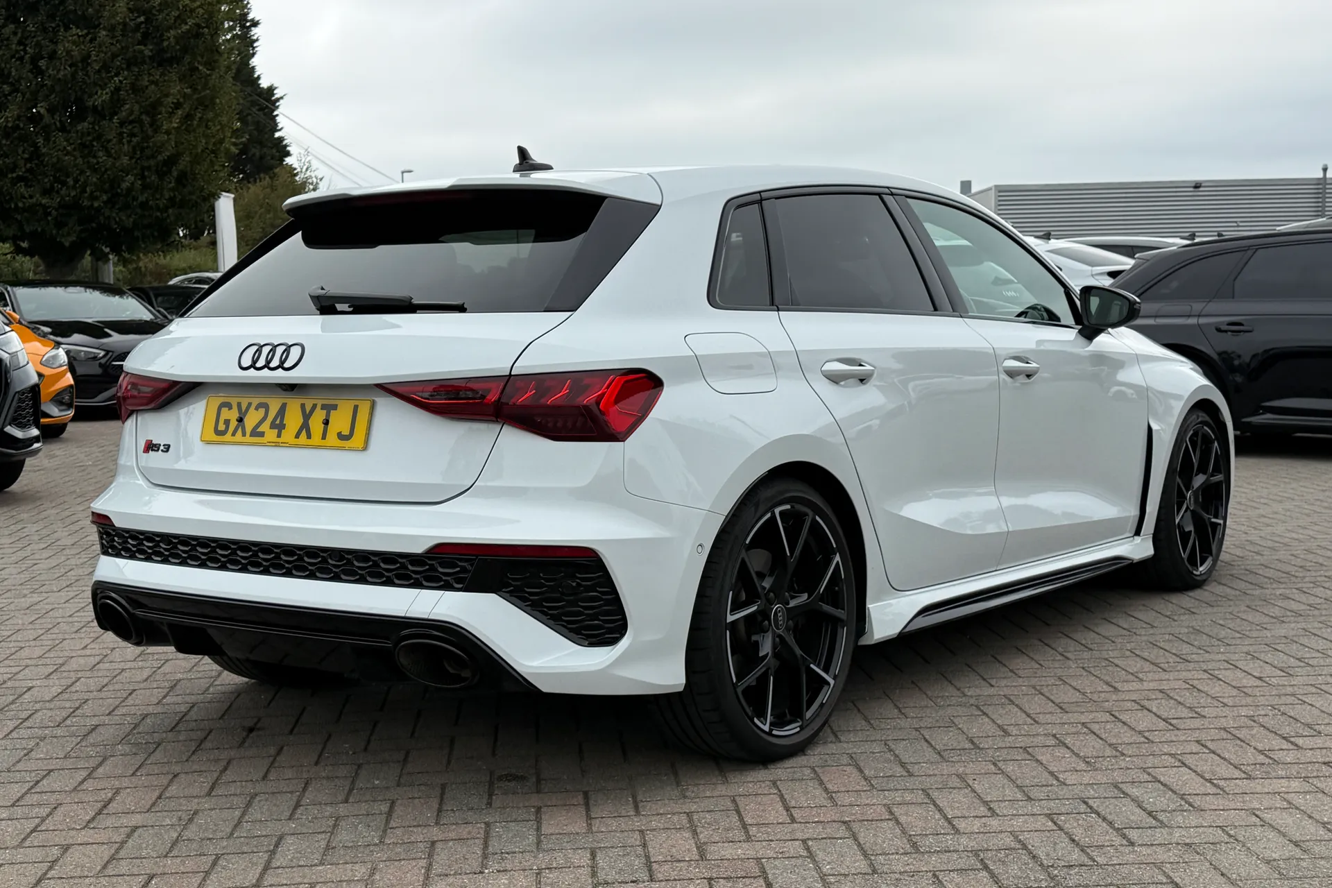 Audi RS3 thumbnail image number 43
