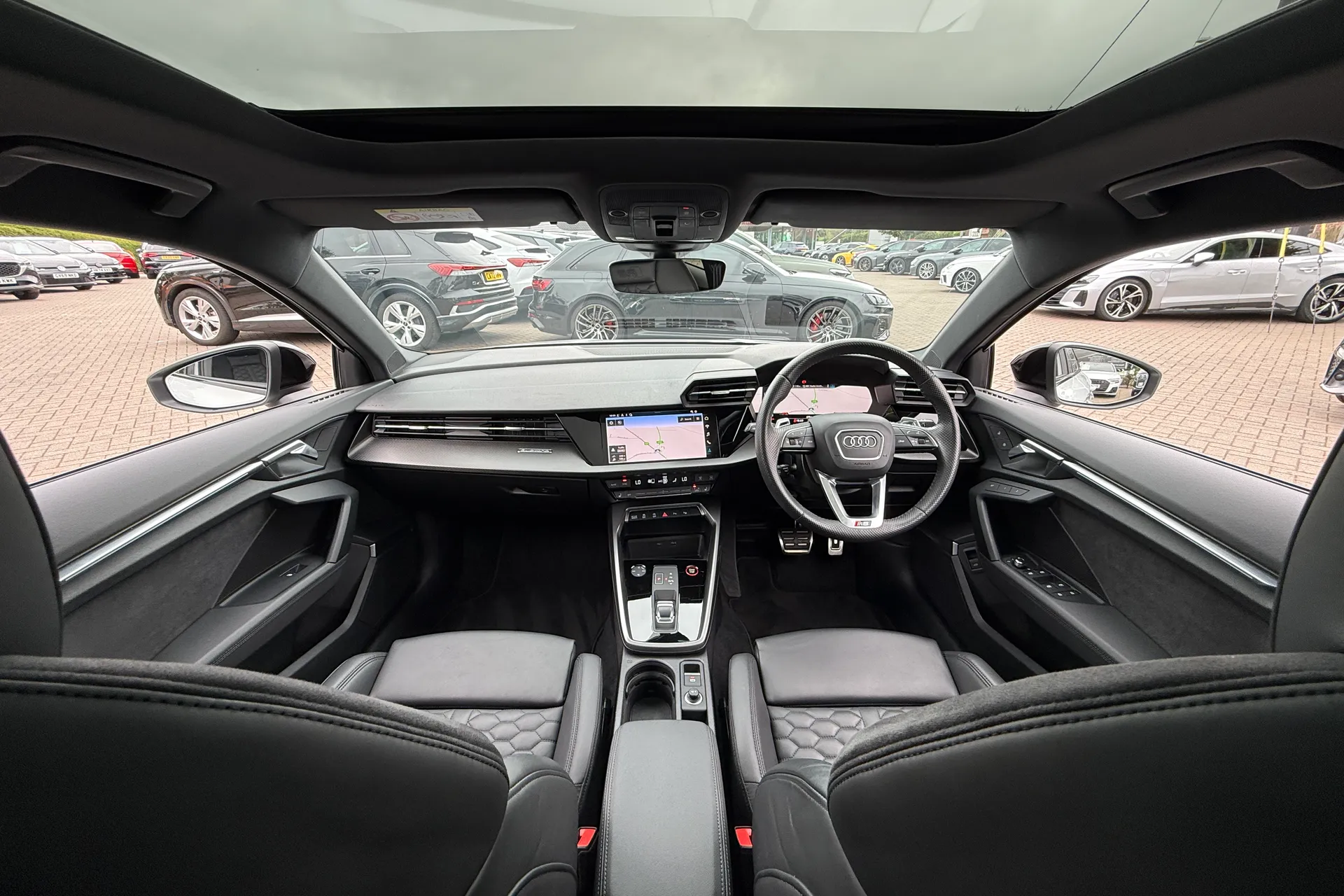 Audi RS3 thumbnail image number 3