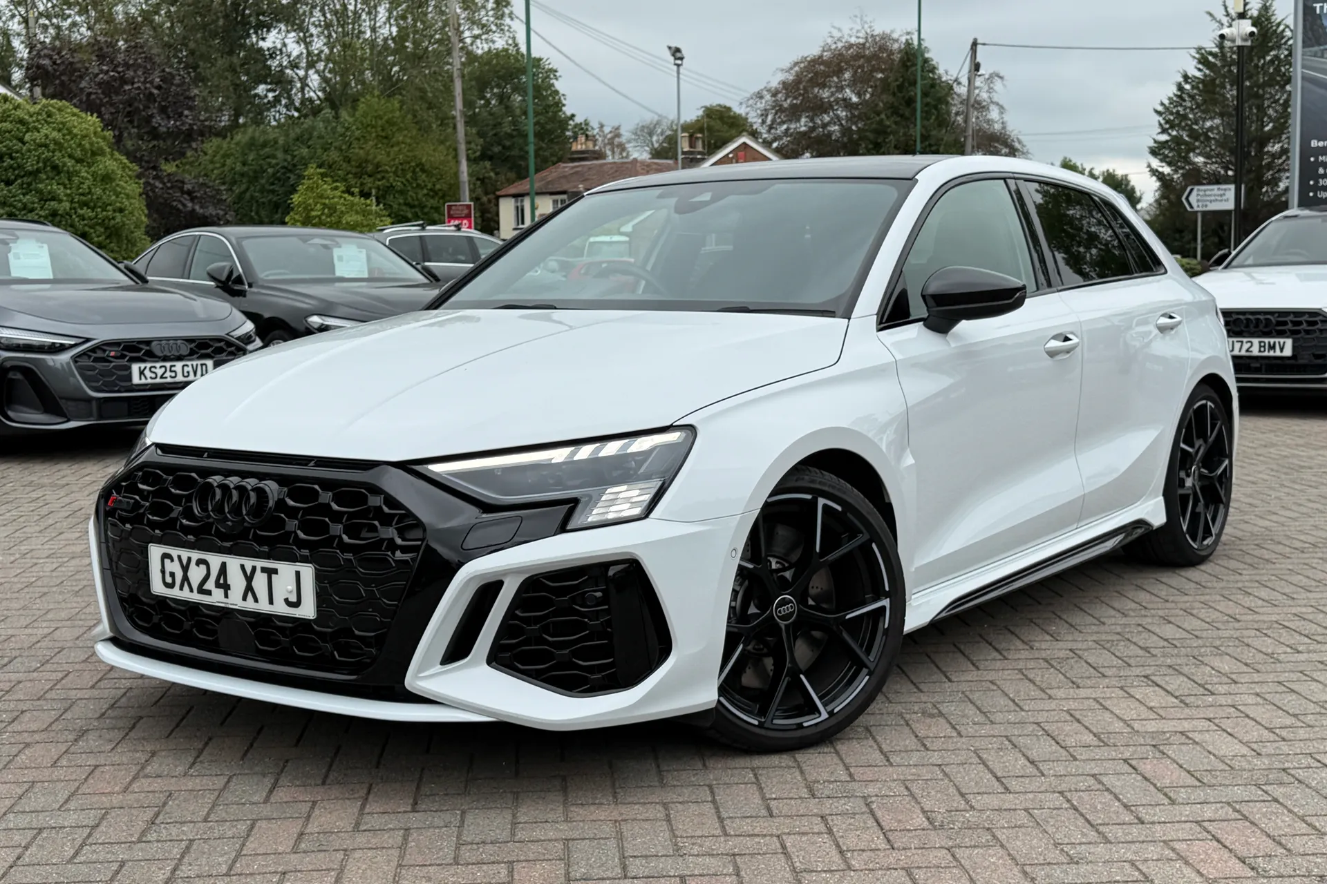 Audi RS3 thumbnail image number 34