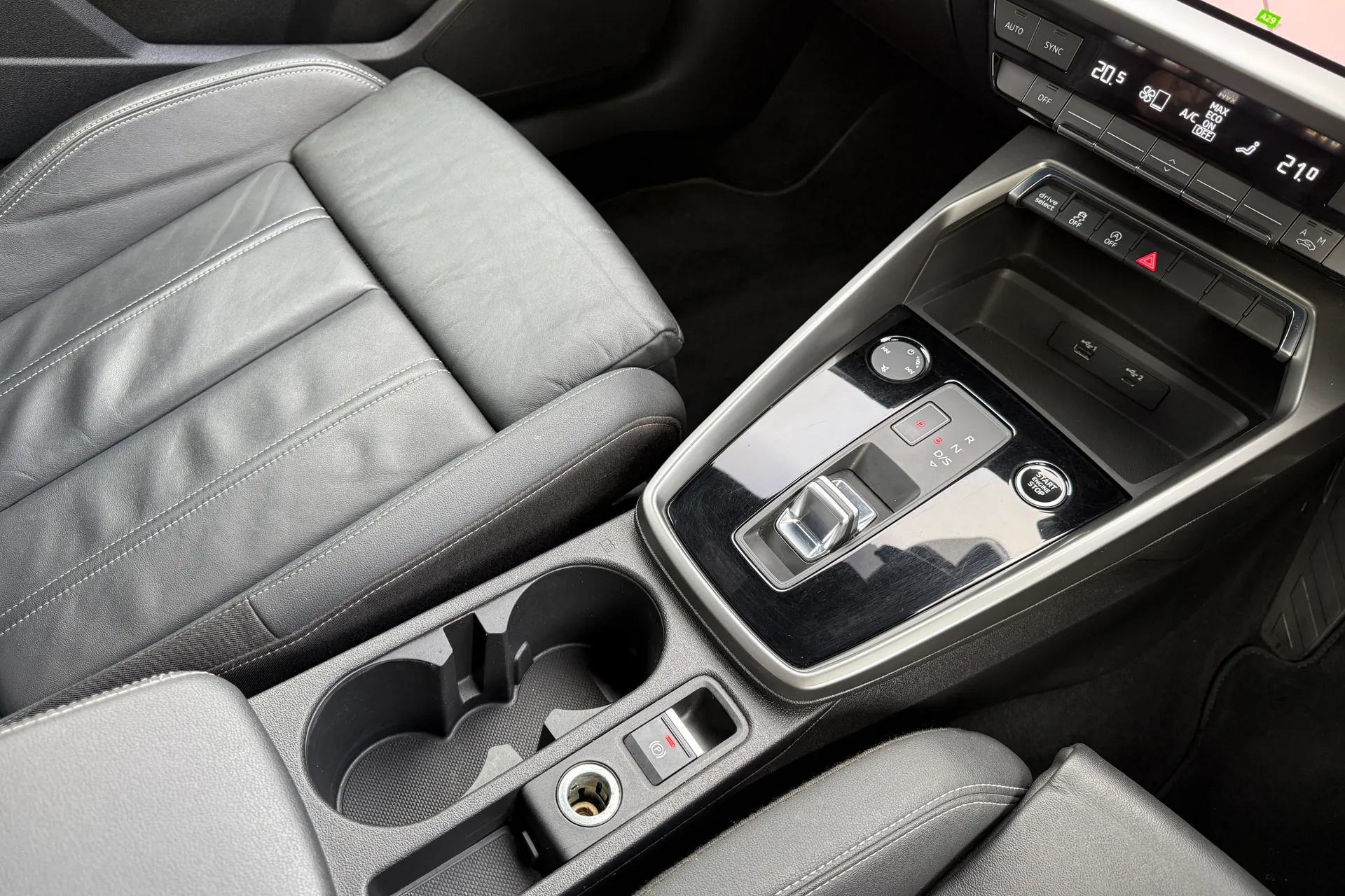 Audi A3 thumbnail image number 34