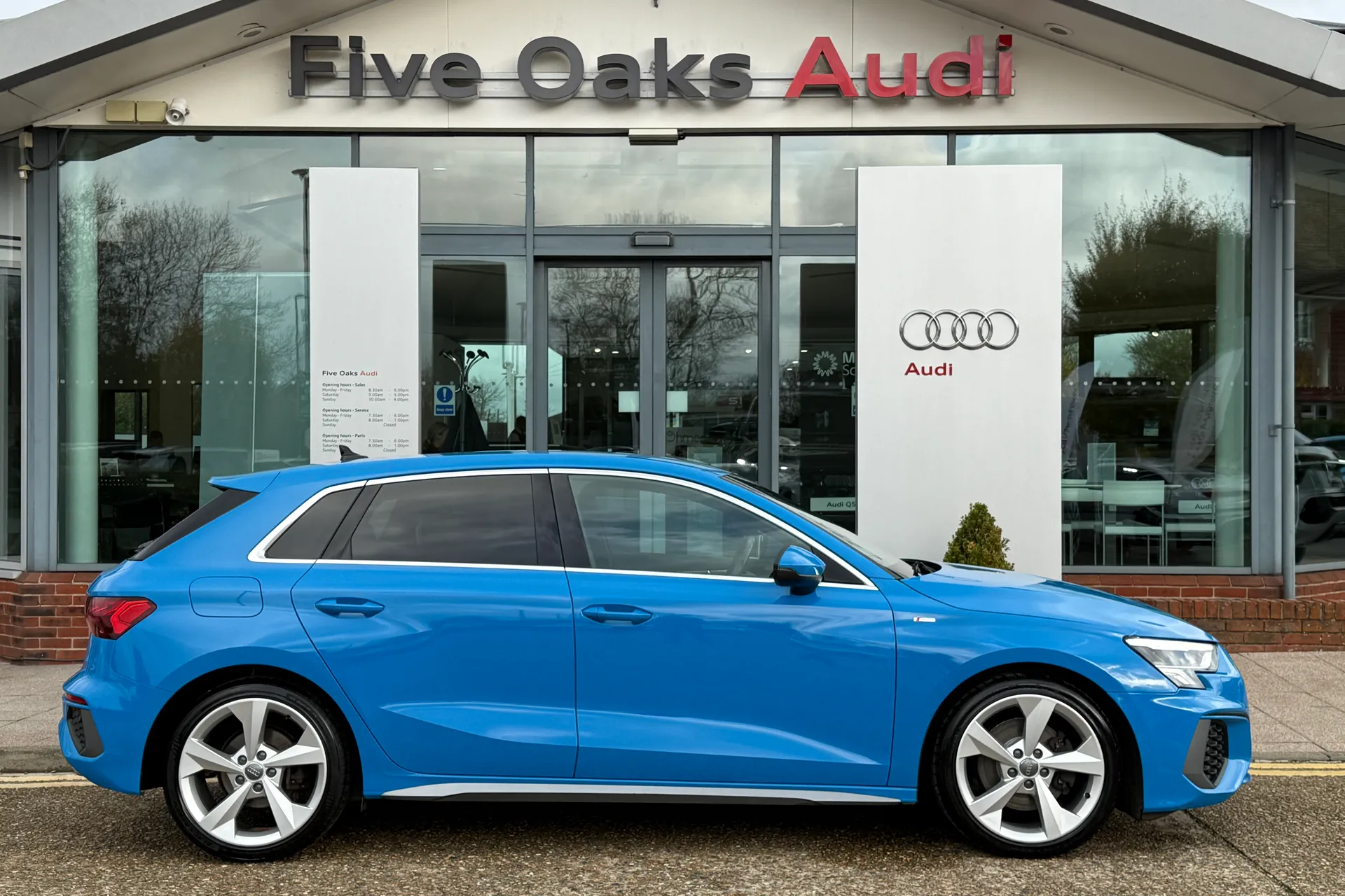 Audi A3 thumbnail image number 2