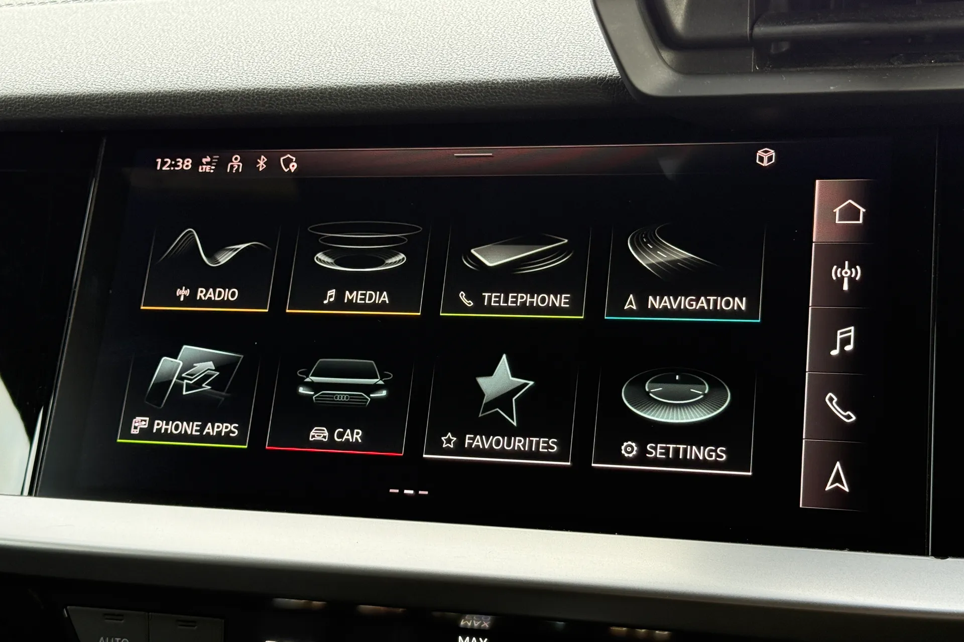 Audi A3 thumbnail image number 11